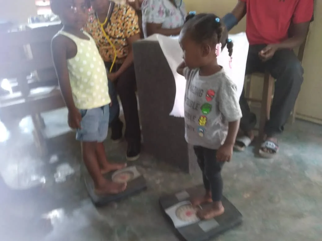 Weighing kids.jpeg