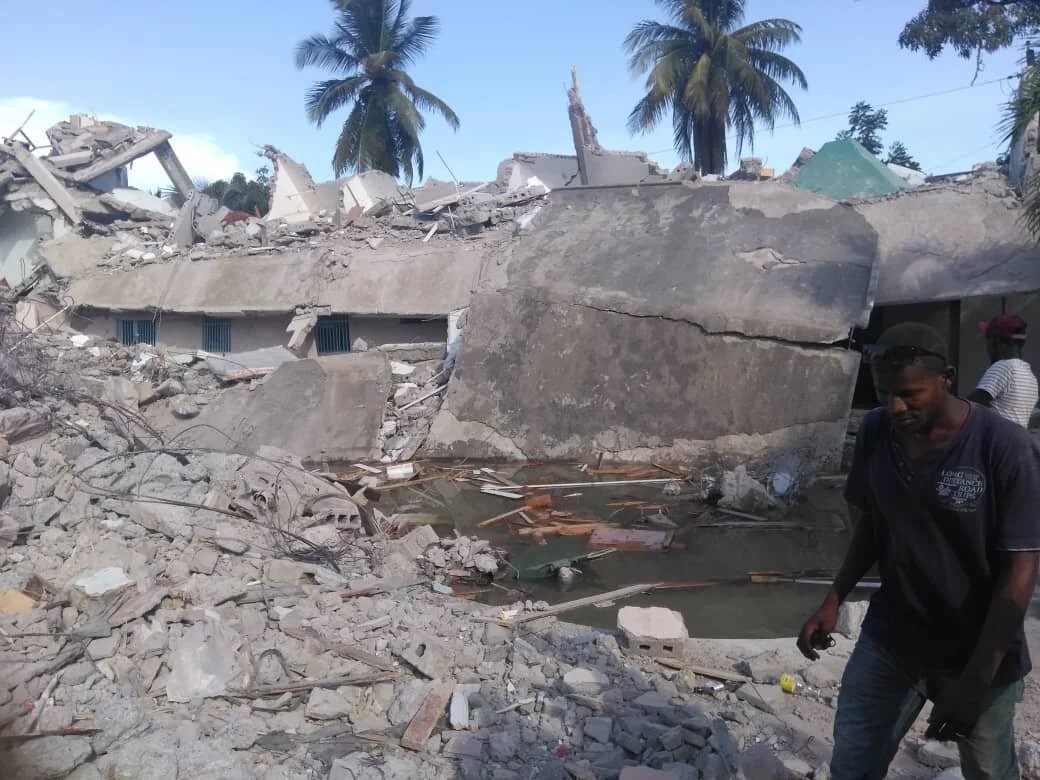 Building damage in Les Cayes