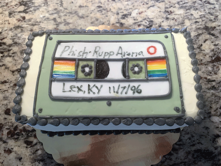 Mix-Tape-Cake.gif