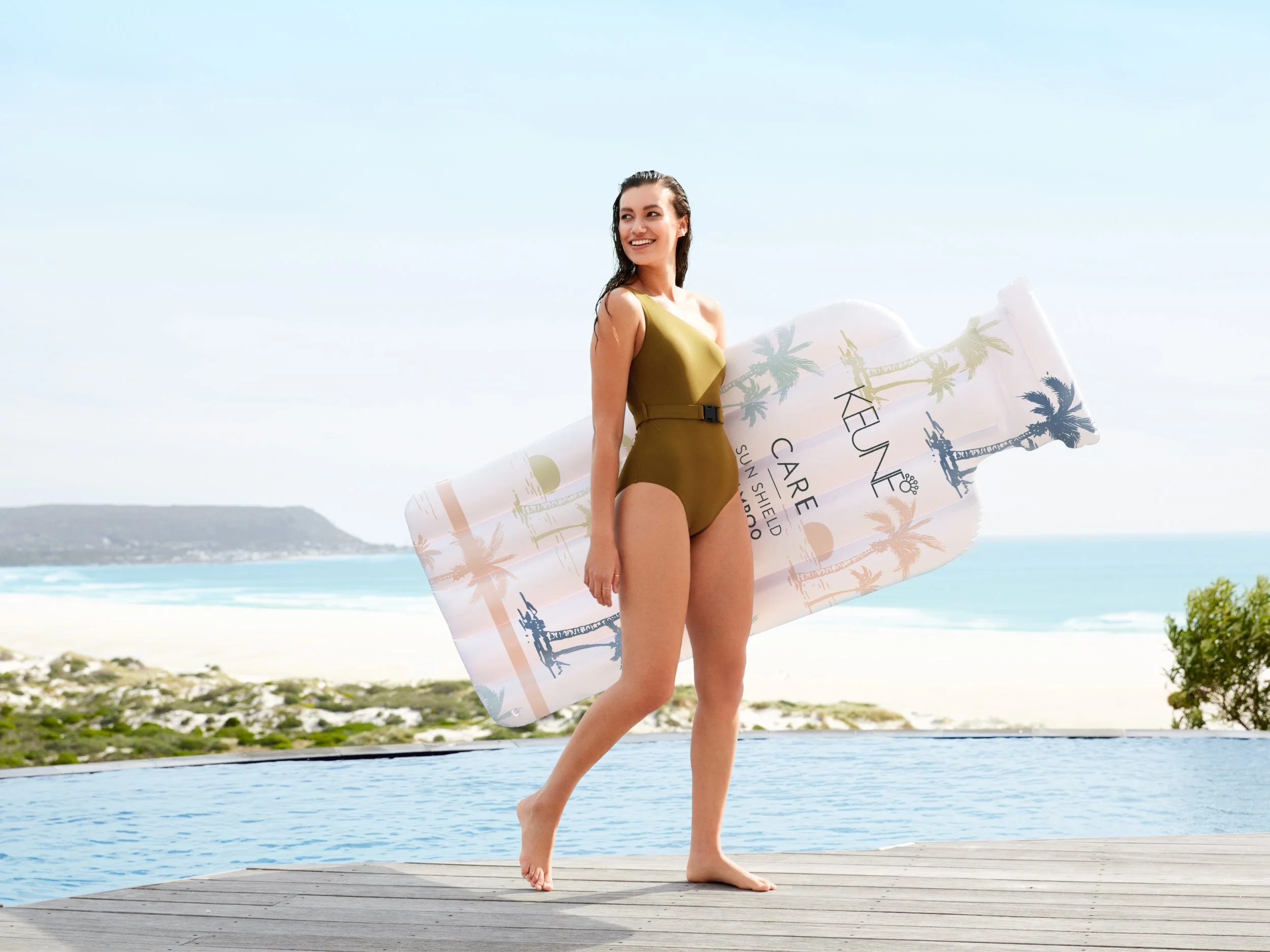 Keune-Care-Poolfloat-Summer-2020-01.jpg