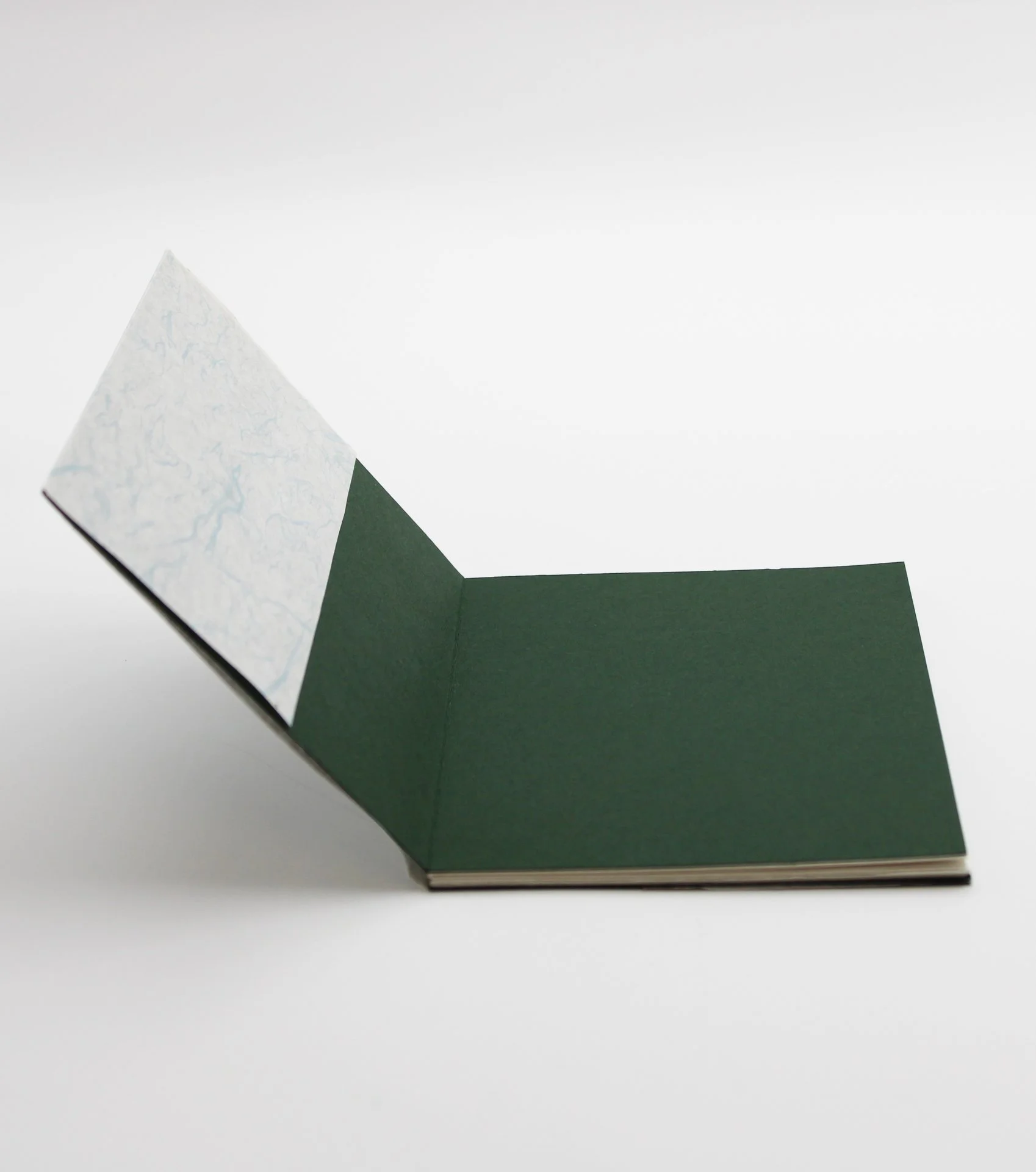 MCBA-wksp-IntroToHandBookbinding-10.25.2025-4.jpg