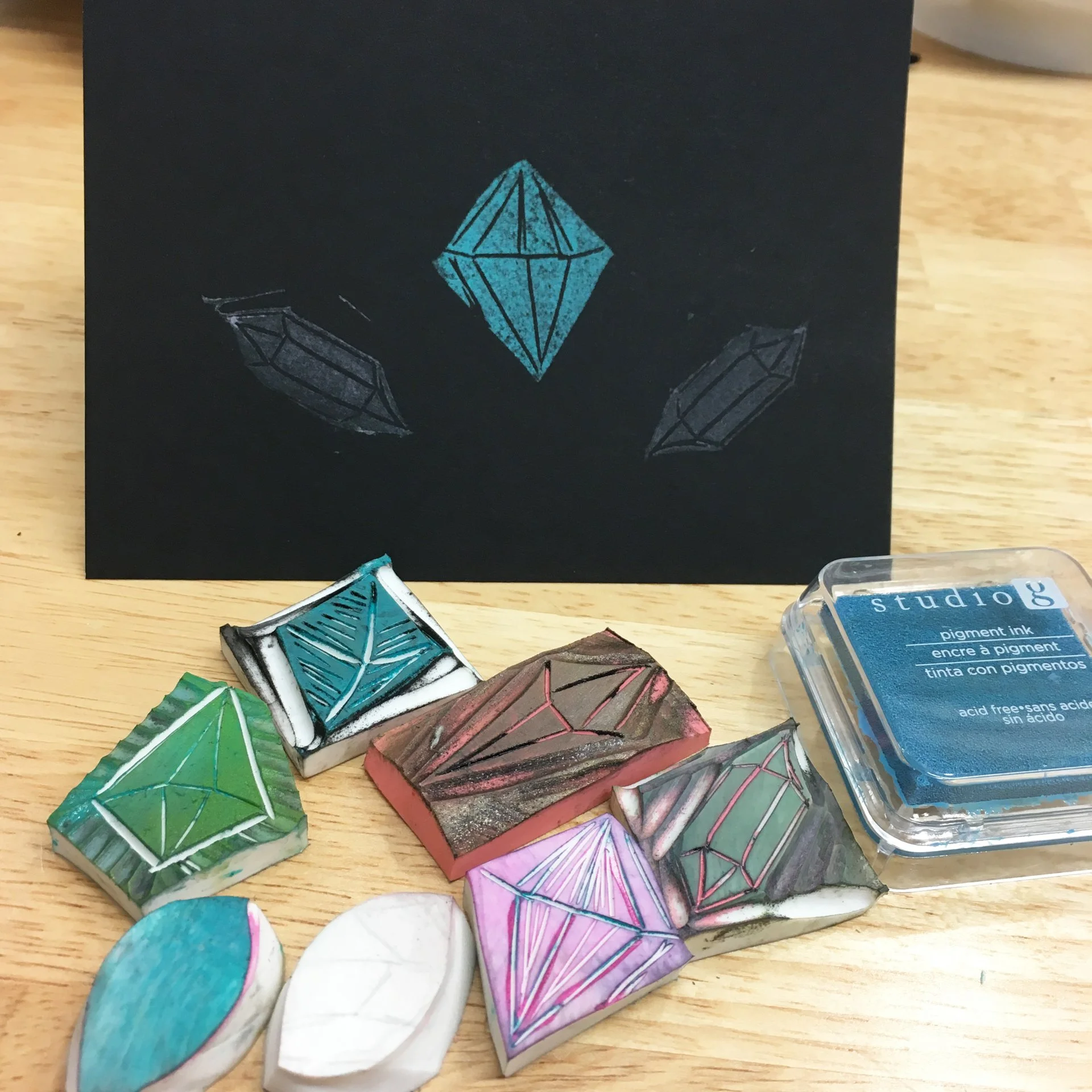 MCBA-wksp-AmicoHandcarvedStampsForWinterCards-11.2024-4.jpg