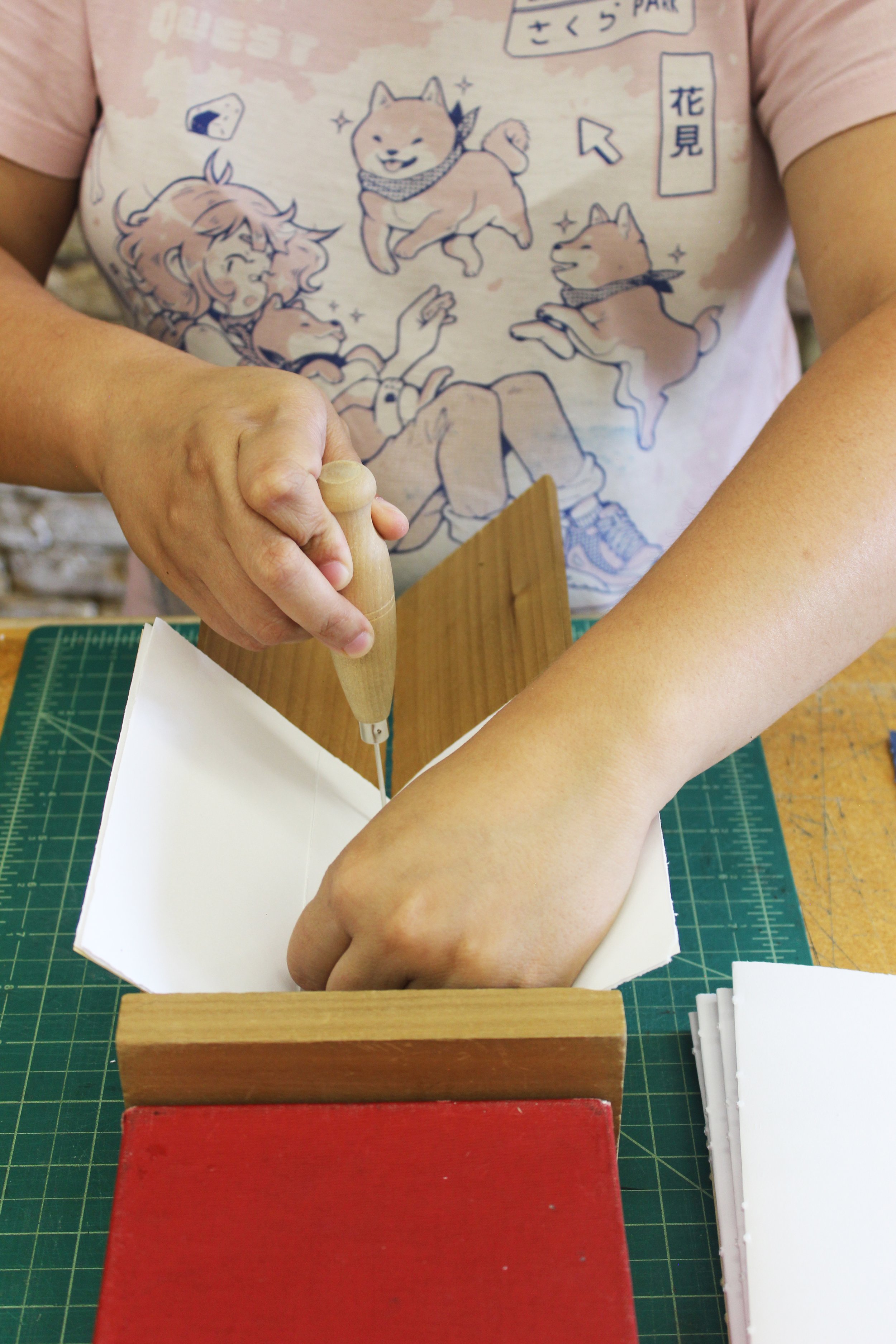 MCBA_wksp_IntroToHandBookbinding_2024_3.JPG