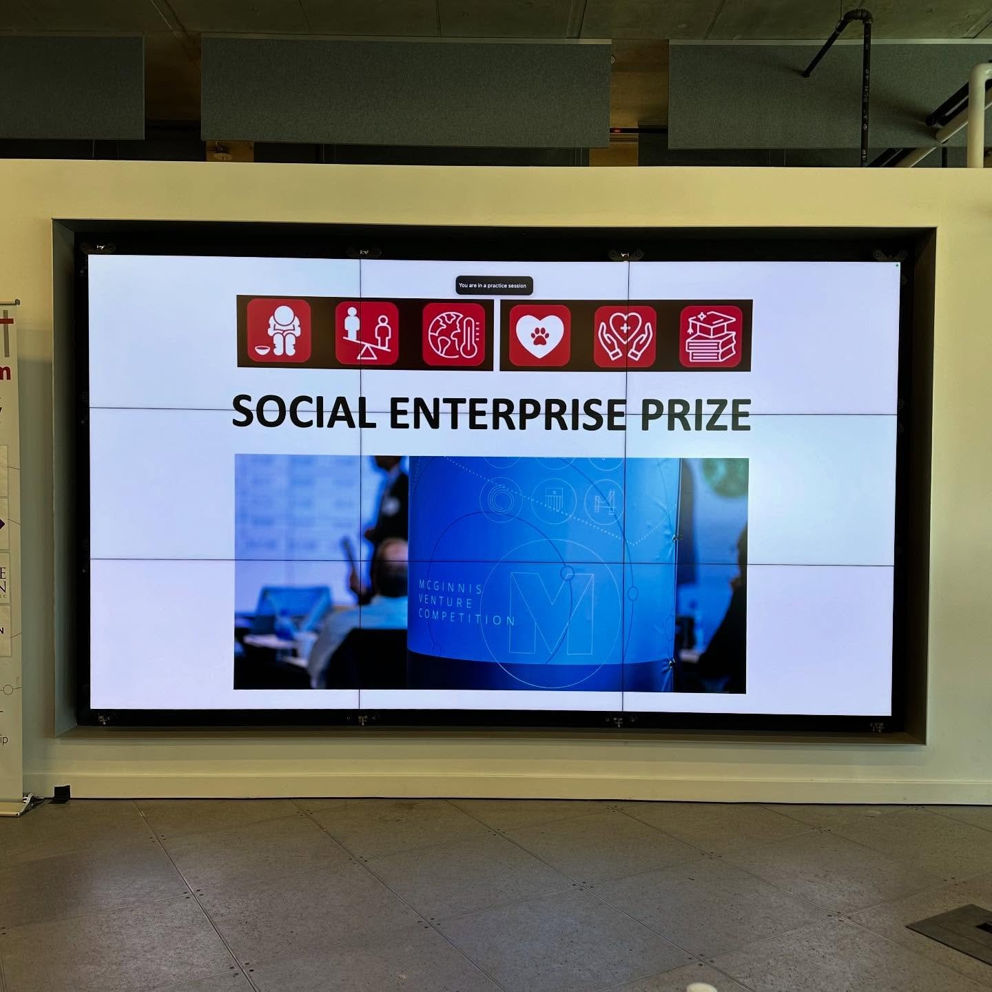 Very impressive presentations made by both undergraduate and graduate students for the Social Enterprise Prize Final Round at the CMU Swartz Center for Entrepreneurship. #socialenterprises #entrepreneurship #startuplife #carnegiemellonuniversity #swa