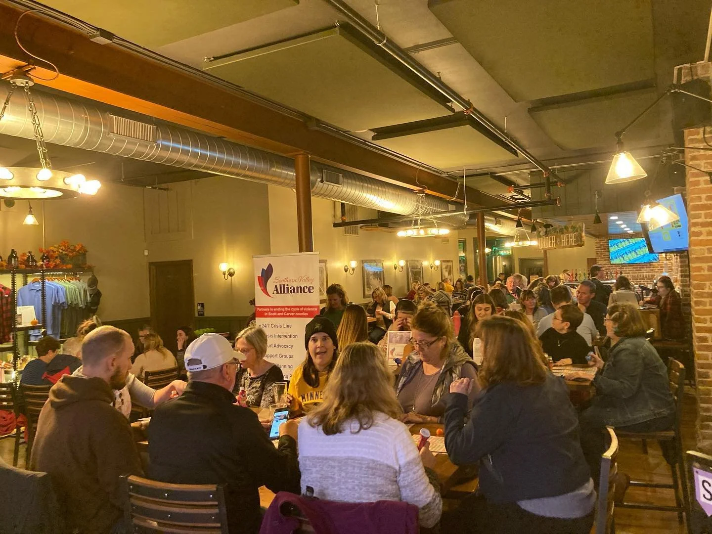 Shakopee Brewhall hosts fundraiser for SVA