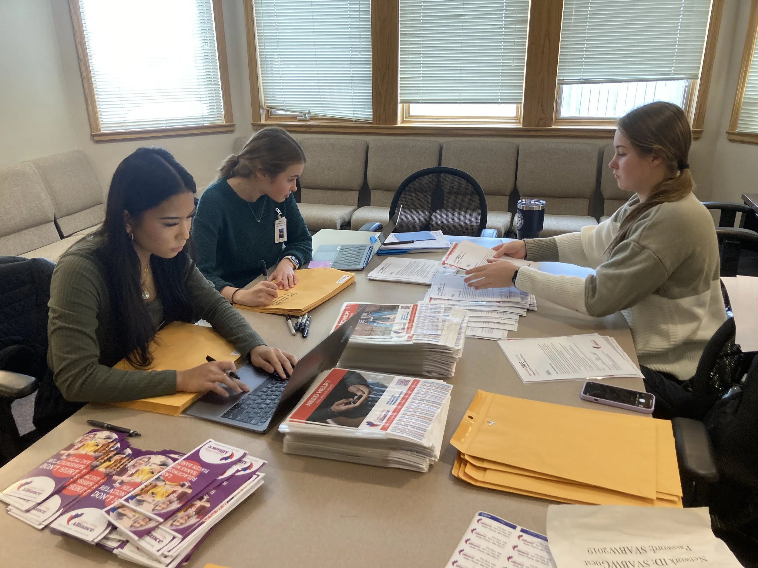 Shakopee Students Partner with Southern Valley Alliance