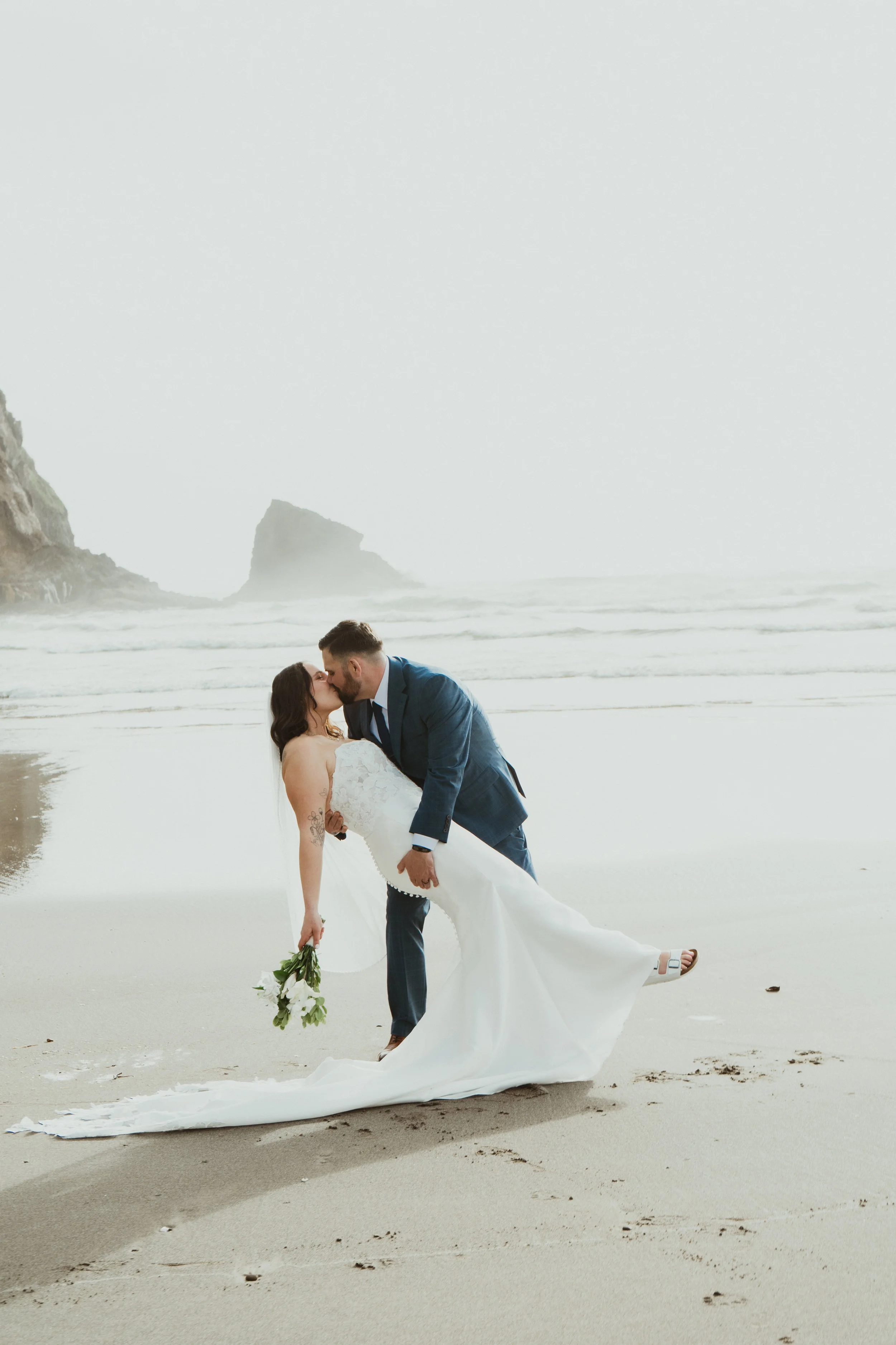Oregon coast elopement
