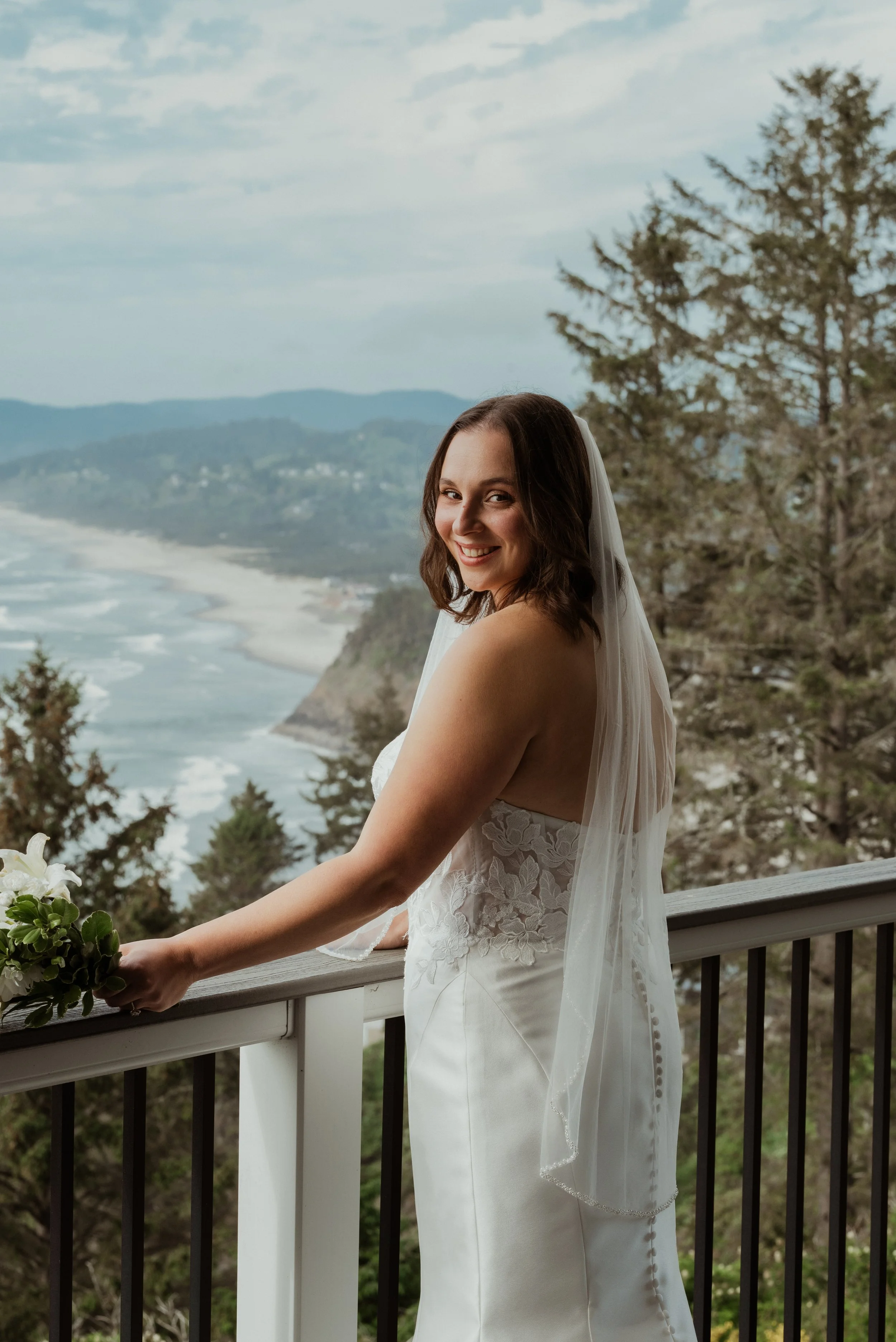 Oregon coast elopement, PNW elopement