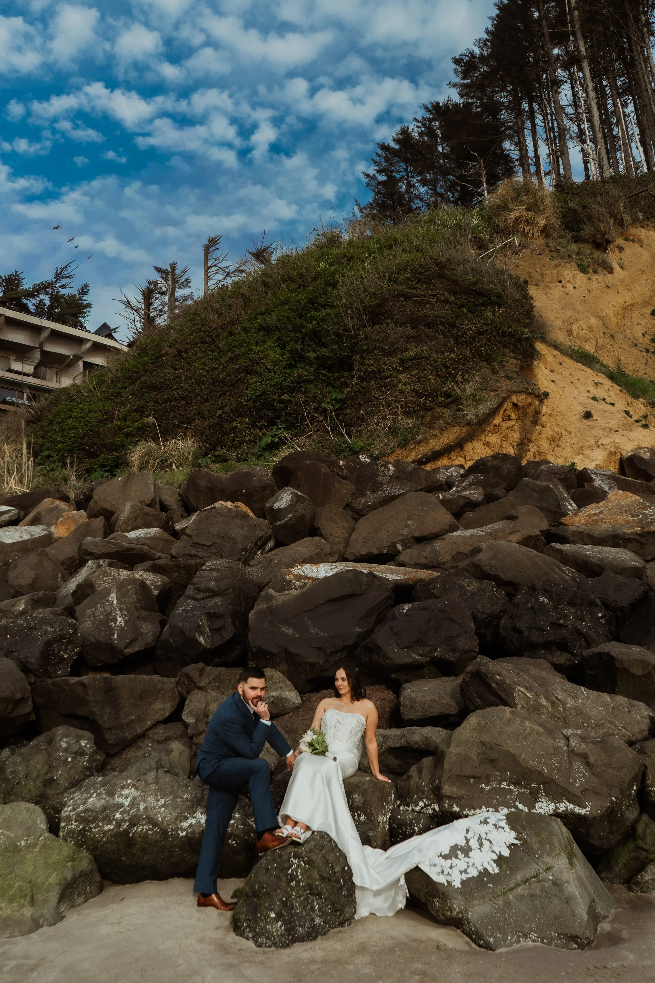 Oregon coast elopement
