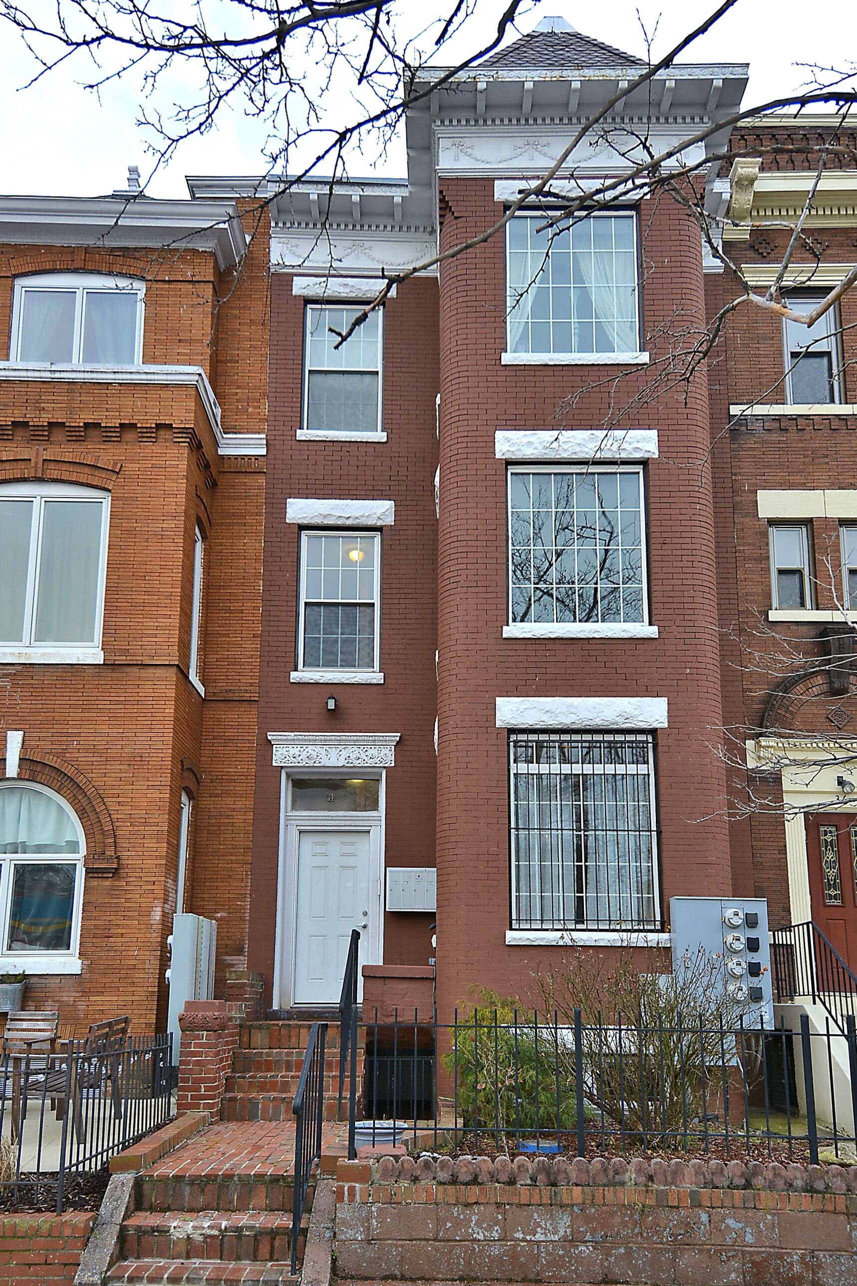 34 Q Street NW #1*
