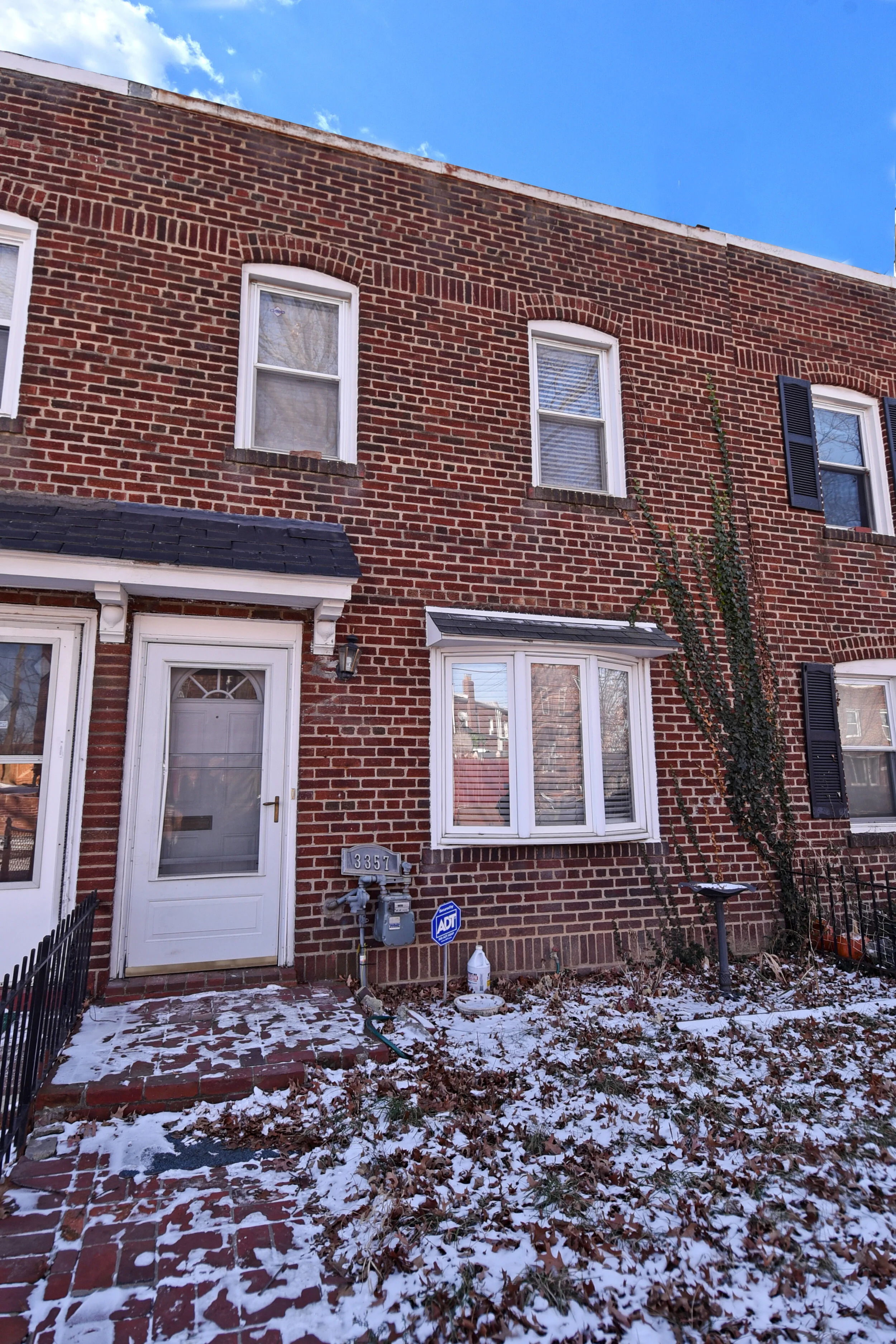 3357 Clay Place NE