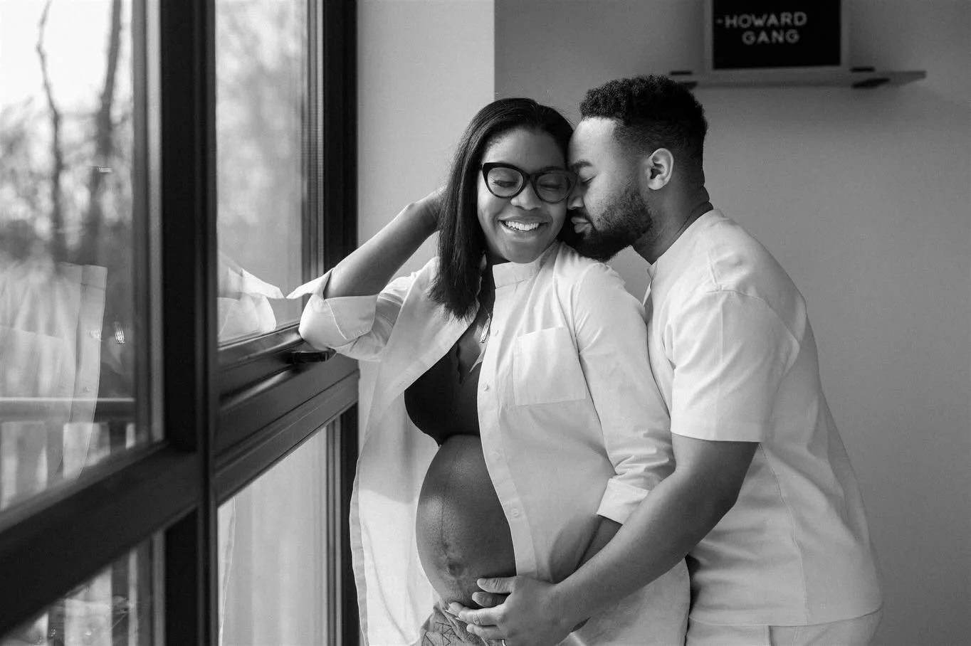 this is your sign to have your maternity session at home.

real talk, it just feels better.

first, you&rsquo;re already comfortable there
no figuring out where to stand or how to act. you can just be. that ease shows up in the photos every single ti