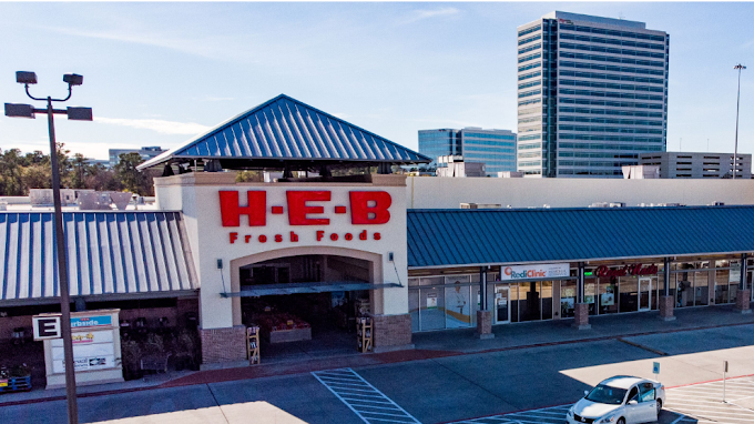 H-E-B Vintage Market Retail