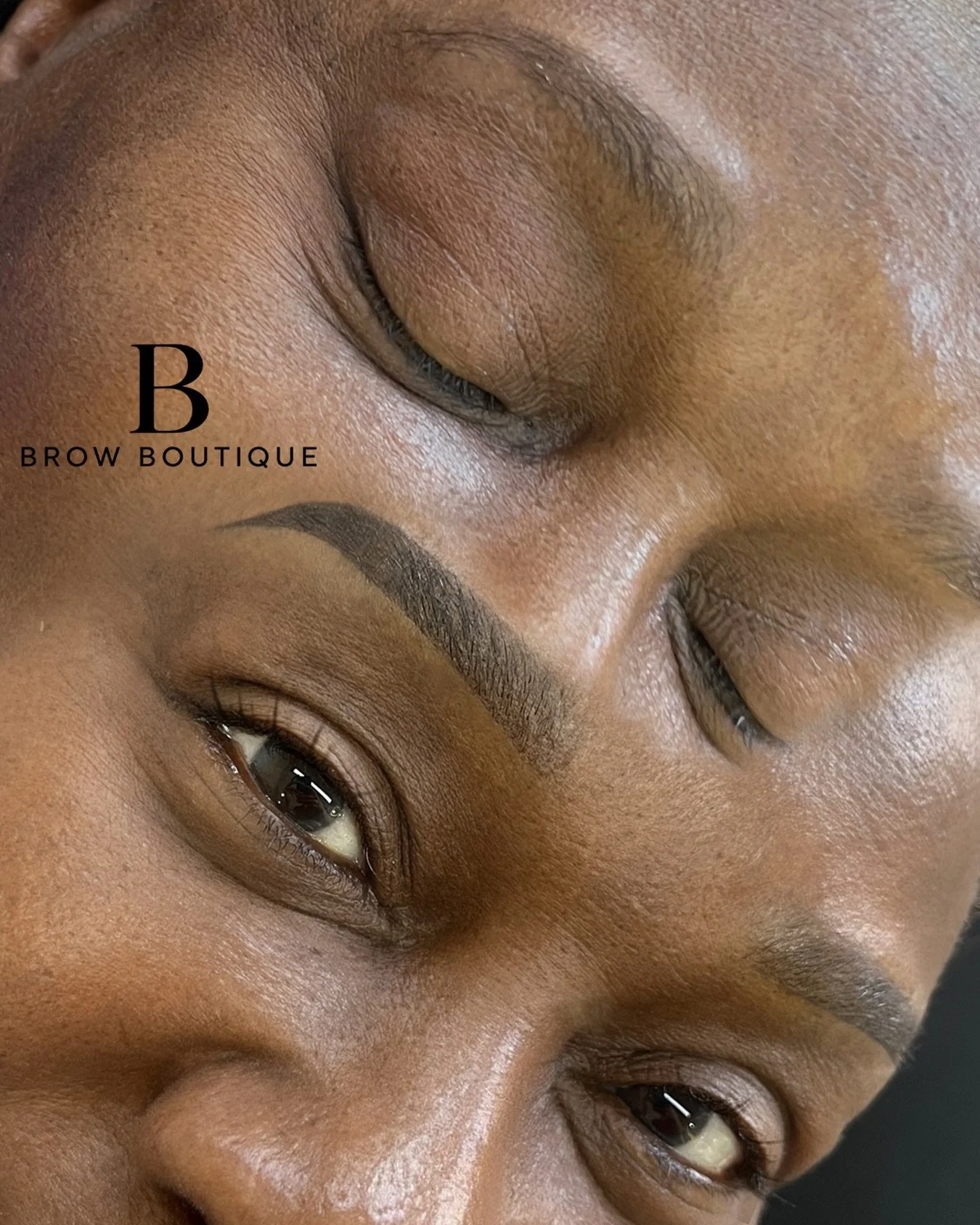 Soft ombr&eacute; on mature skin