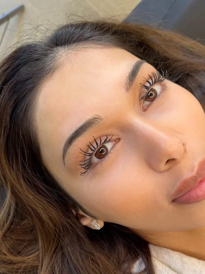 @brow__boutique 
📢COMBO BROWS 📢 

Nano strokes in the front and soft shading along the arch and tail 

#torontobrows #mississaugaombre #gtabrows #torontonanobrows