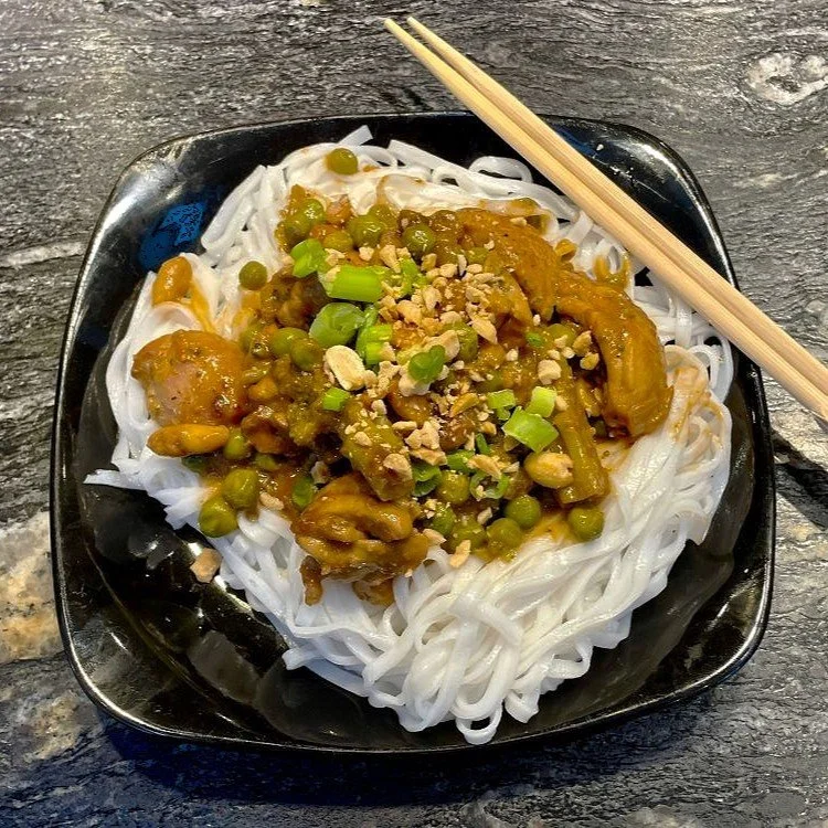 Peanut Chicken with Thai Rice Noodles