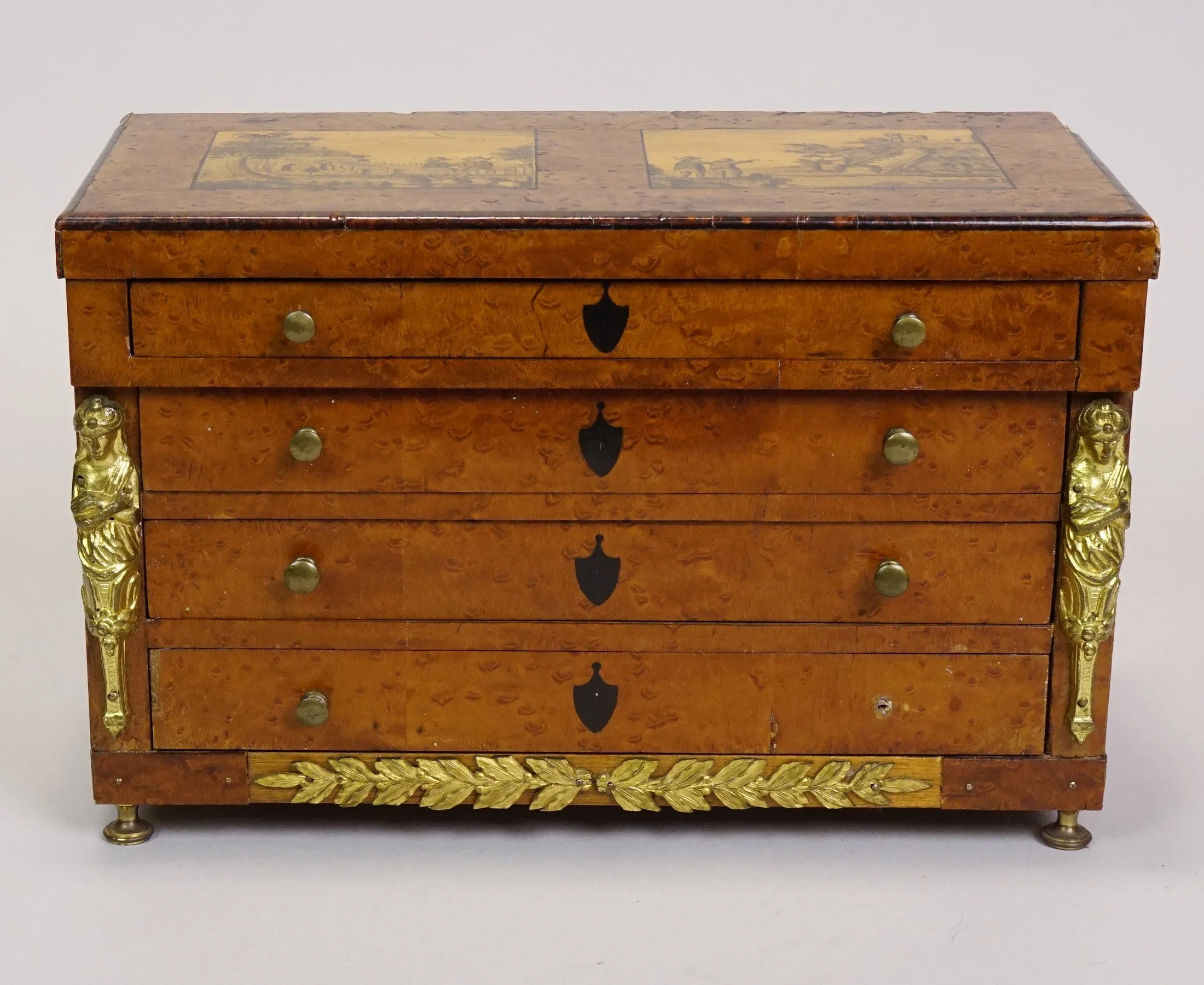 Furn-E-920-b.JPG