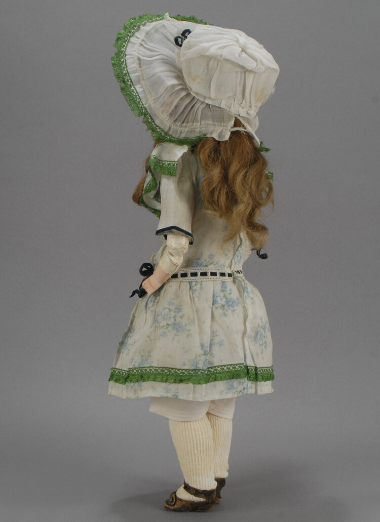 Simon & Halbig 1009 — Carmel Doll Shop Simon & Halbig 1009 — Carmel Doll Shop
