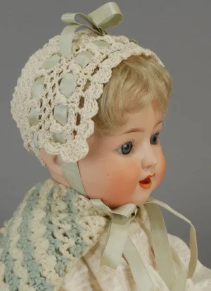 Antque Heubach Köppelsdorf German Porcelan Doll Head Marked germany