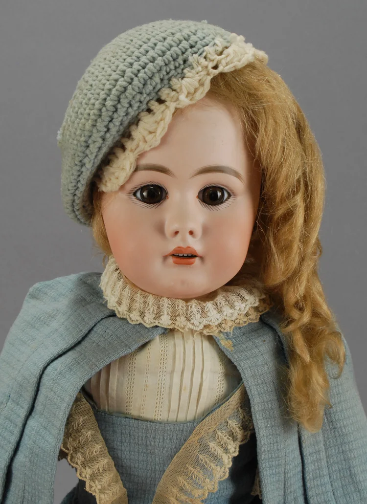 アンティークドール　「Bell-ringing doll」 Germ-404-b.JPG?format=750w