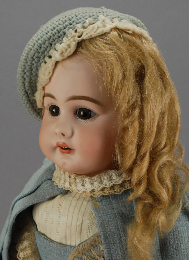 19 Rare German bisque doll, closed mouth mold 949 by Simon & Halbig - Ruby  Lane