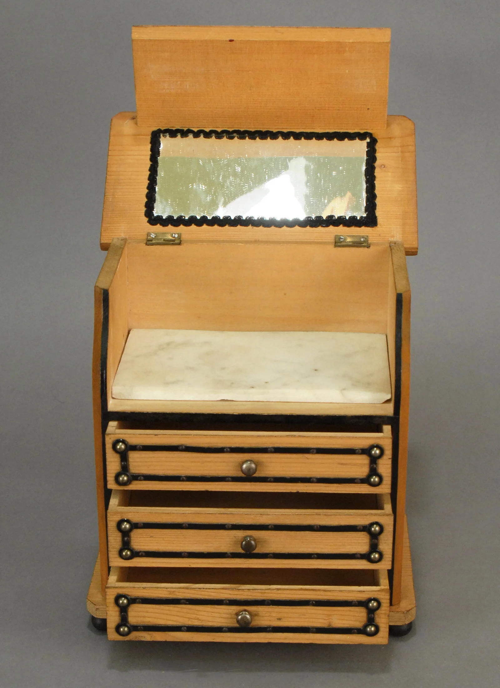 Furn-E-341-e.JPG