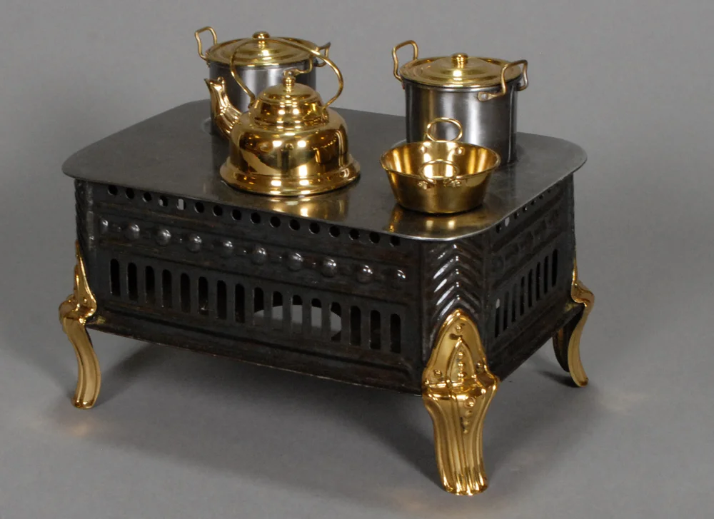 コンマナイン　モンフレ Marklin Cooking Stove — Carmel Doll Shop