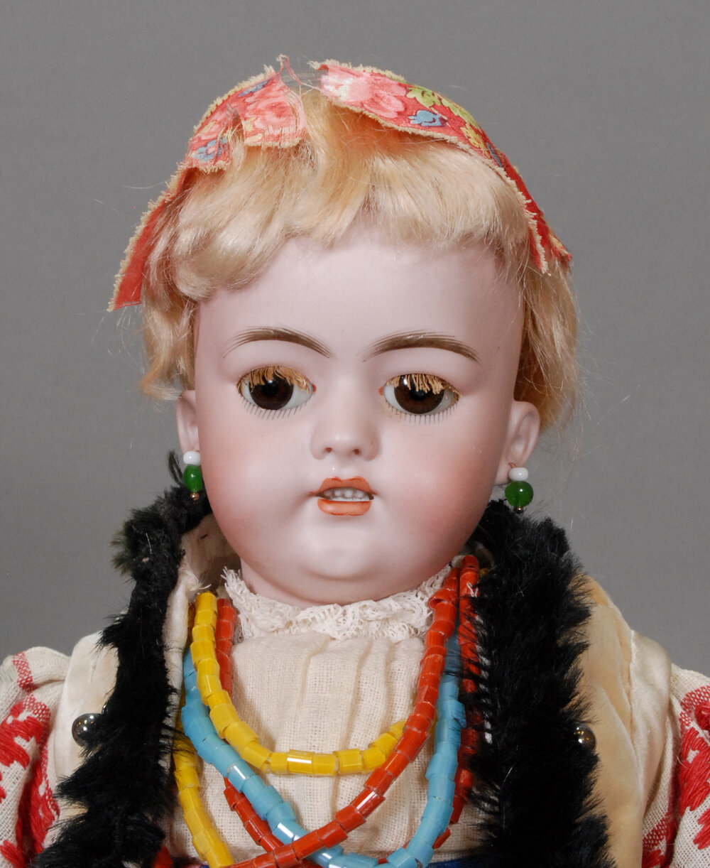 Simon & Halbig 1079 DEP — Carmel Doll Shop