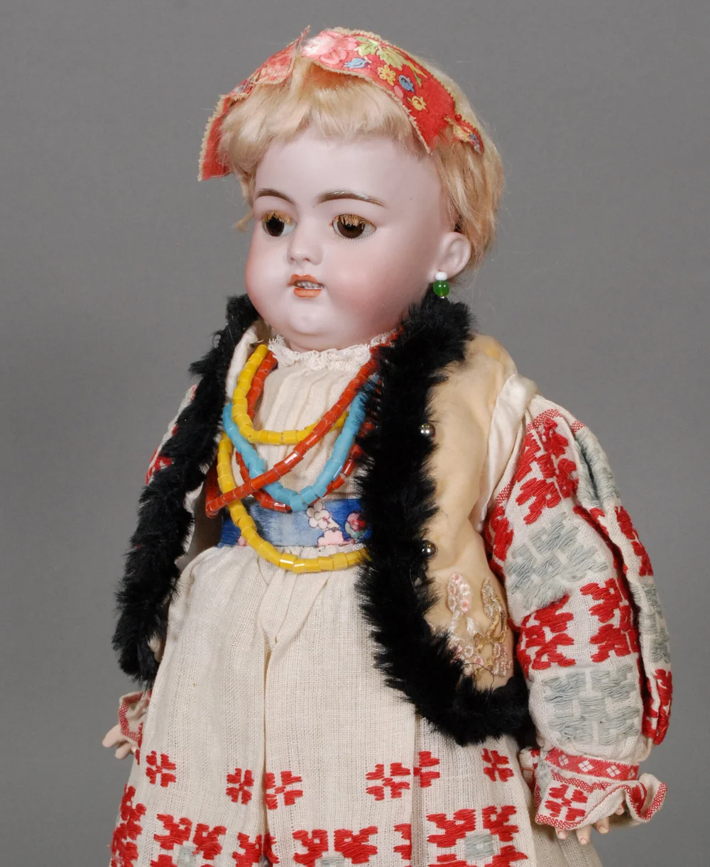 Simon & Halbig 1079 DEP — Carmel Doll Shop