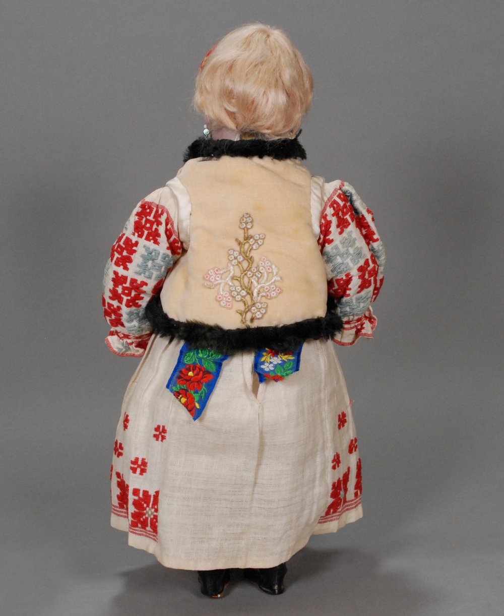 Simon & Halbig 1079 DEP — Carmel Doll Shop