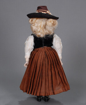 Simon & Halbig 1079 - All Original — Carmel Doll Shop Simon & Halbig 1079 - All Original — Carmel Doll Shop