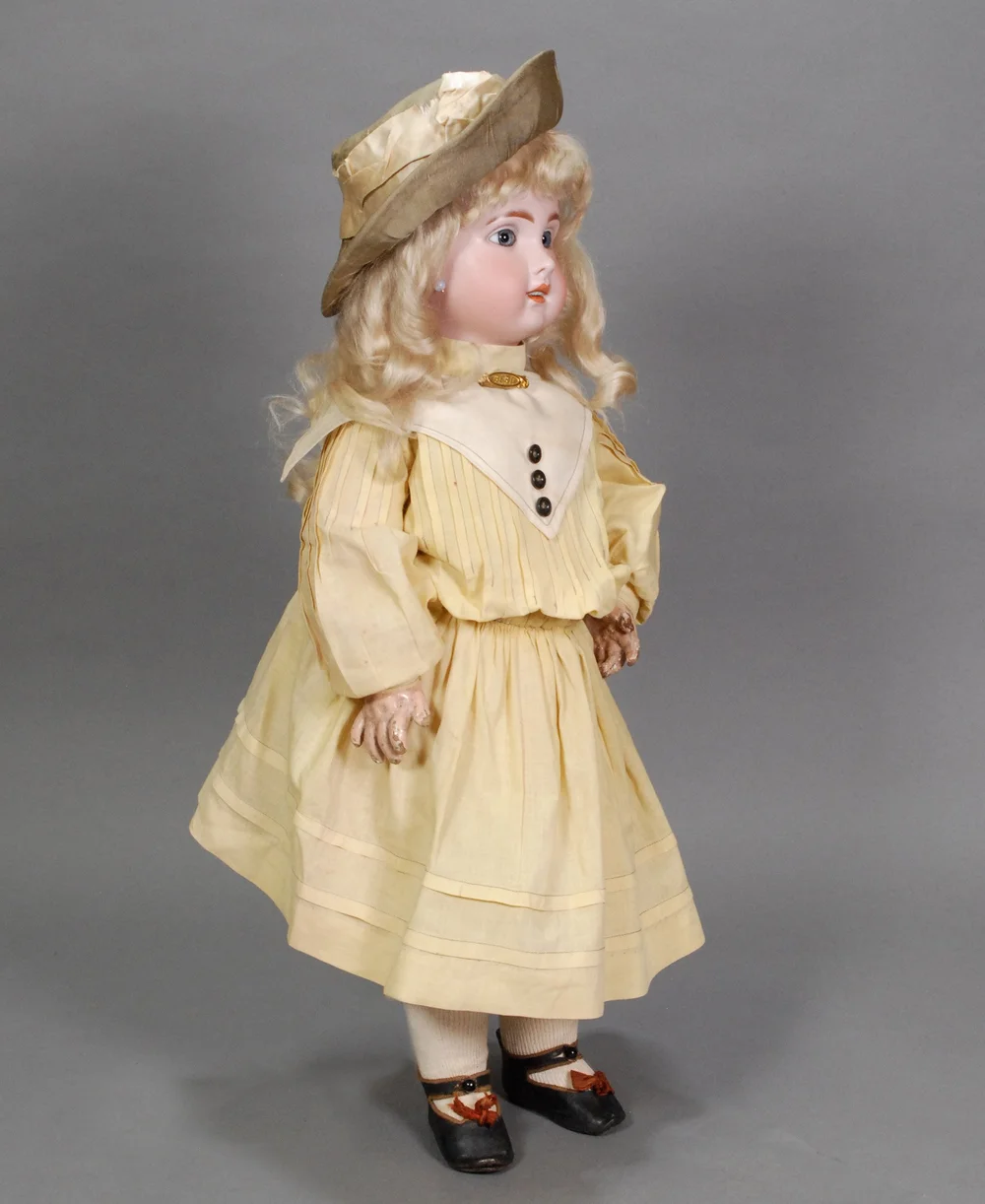 洋書 The Little Ones: French And German Dolls il_1080xN