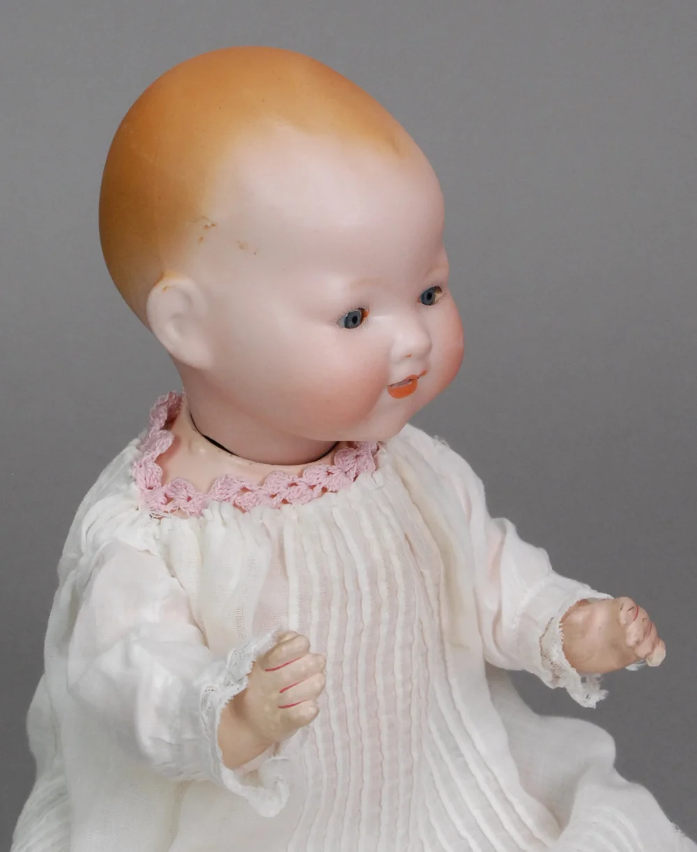 Sweet German Armand Marseilles 