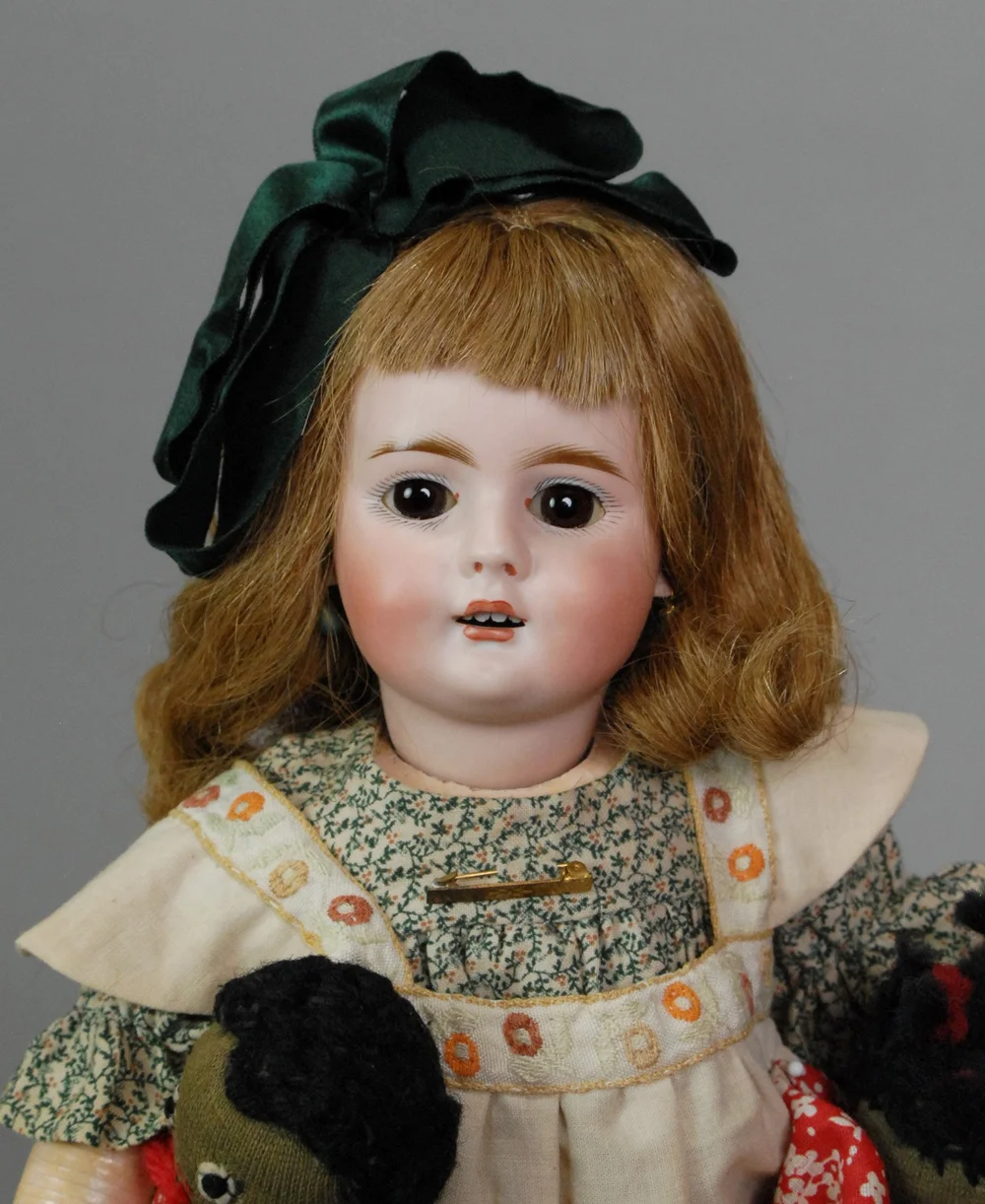 Sweet Bahr and Proschild 224 — Carmel Doll Shop
