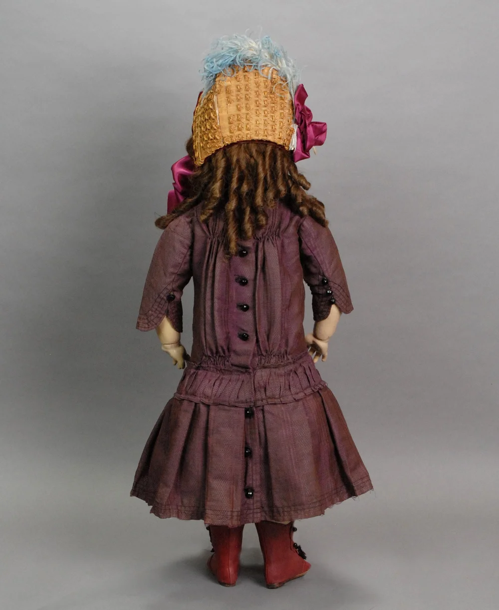 Grand Sized Kämmer & Reinhardt Child — Carmel Doll Shop
