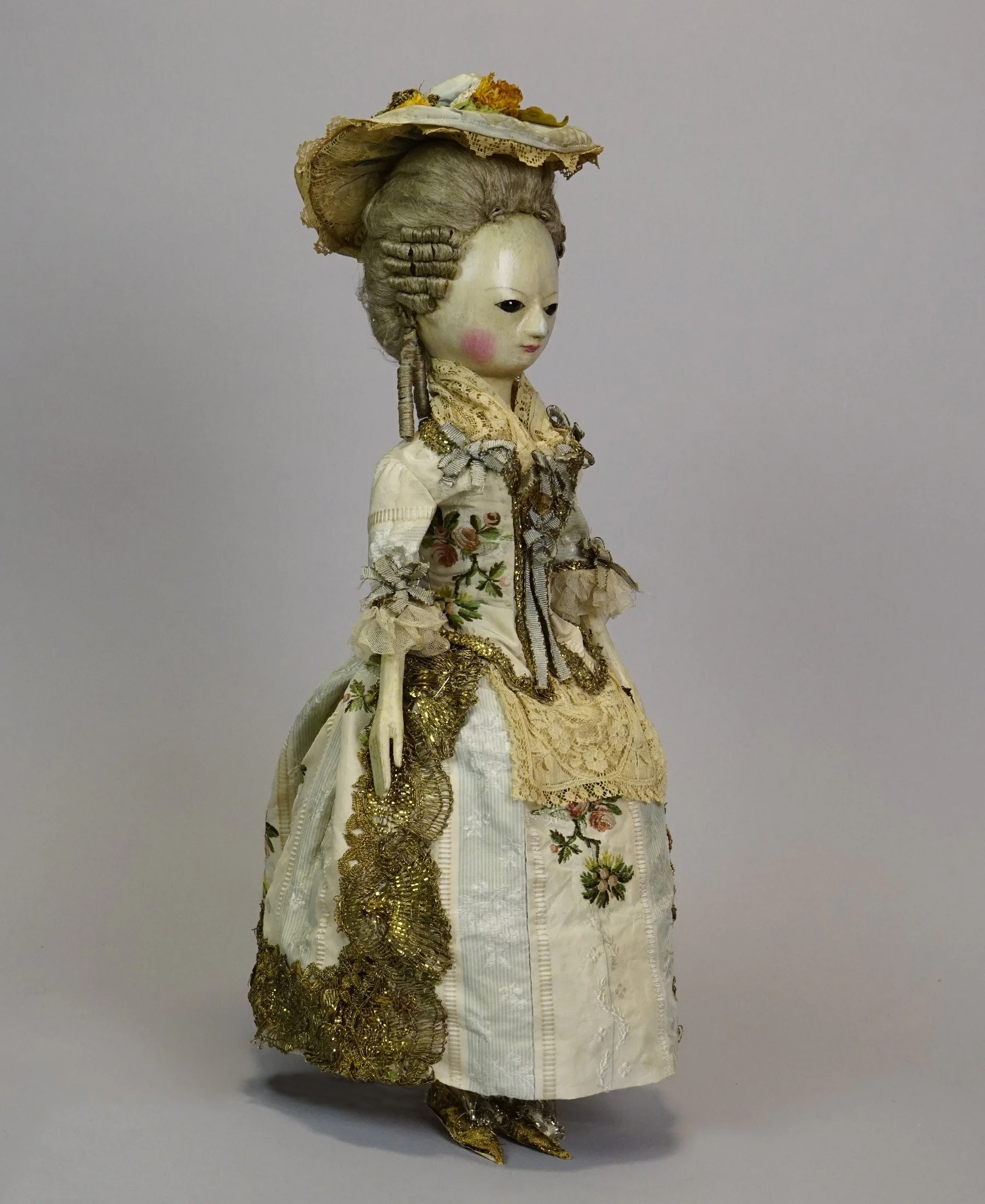 EARLY-1215-h.JPG