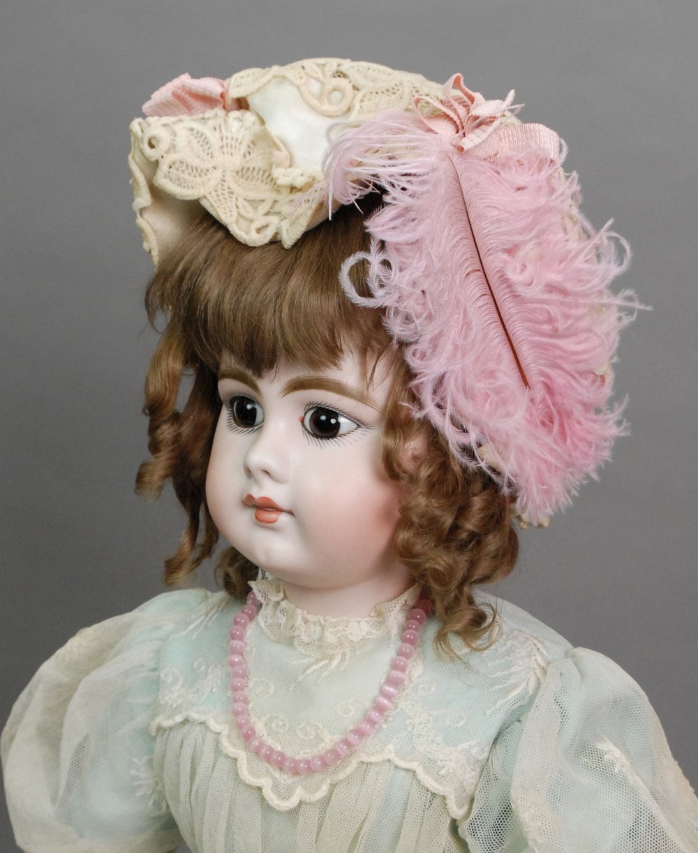 ベランダガール Simon & Halbig 939 — Carmel Doll Shop