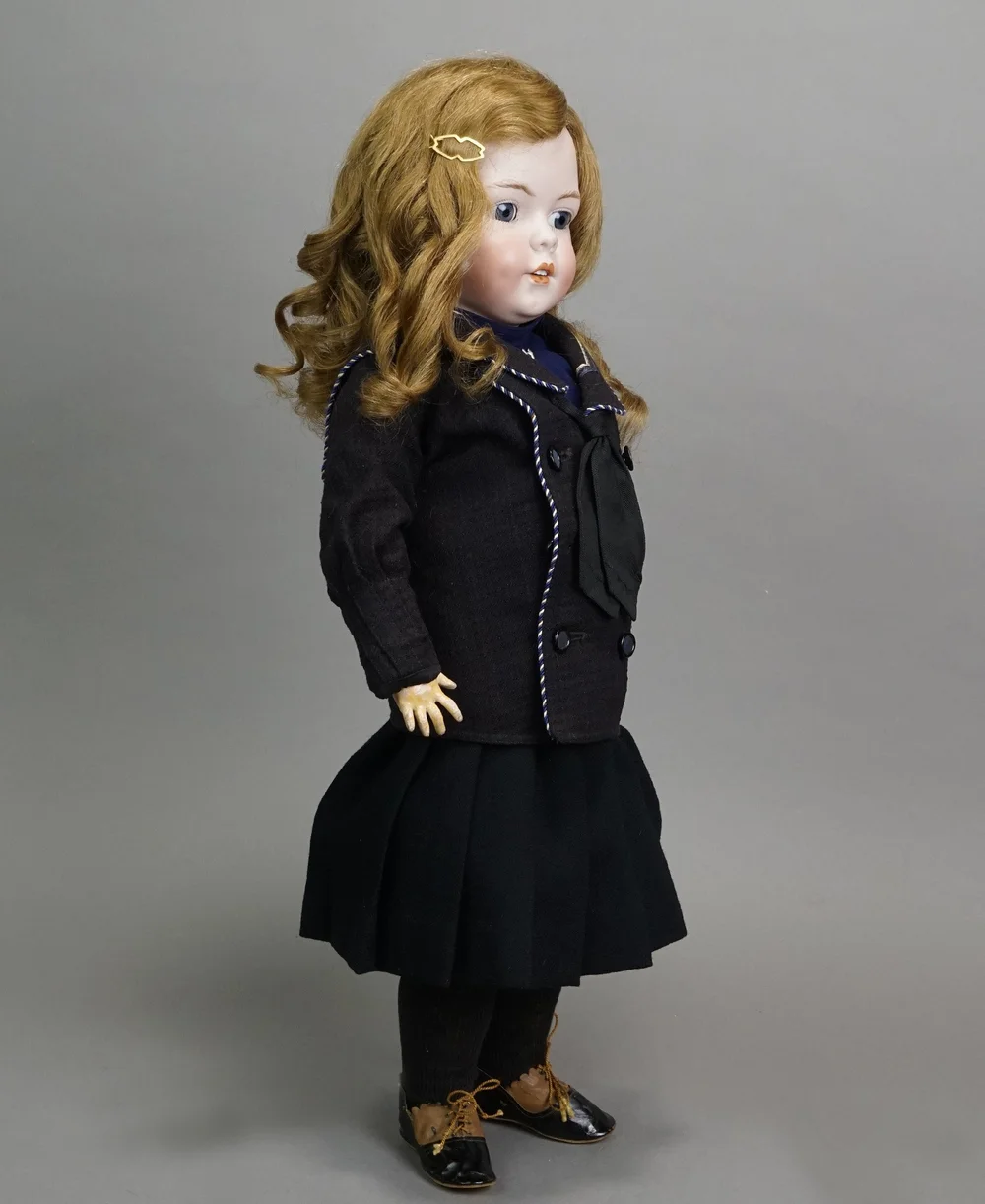 Simon & Halbig 1279 Child — Carmel Doll Shop