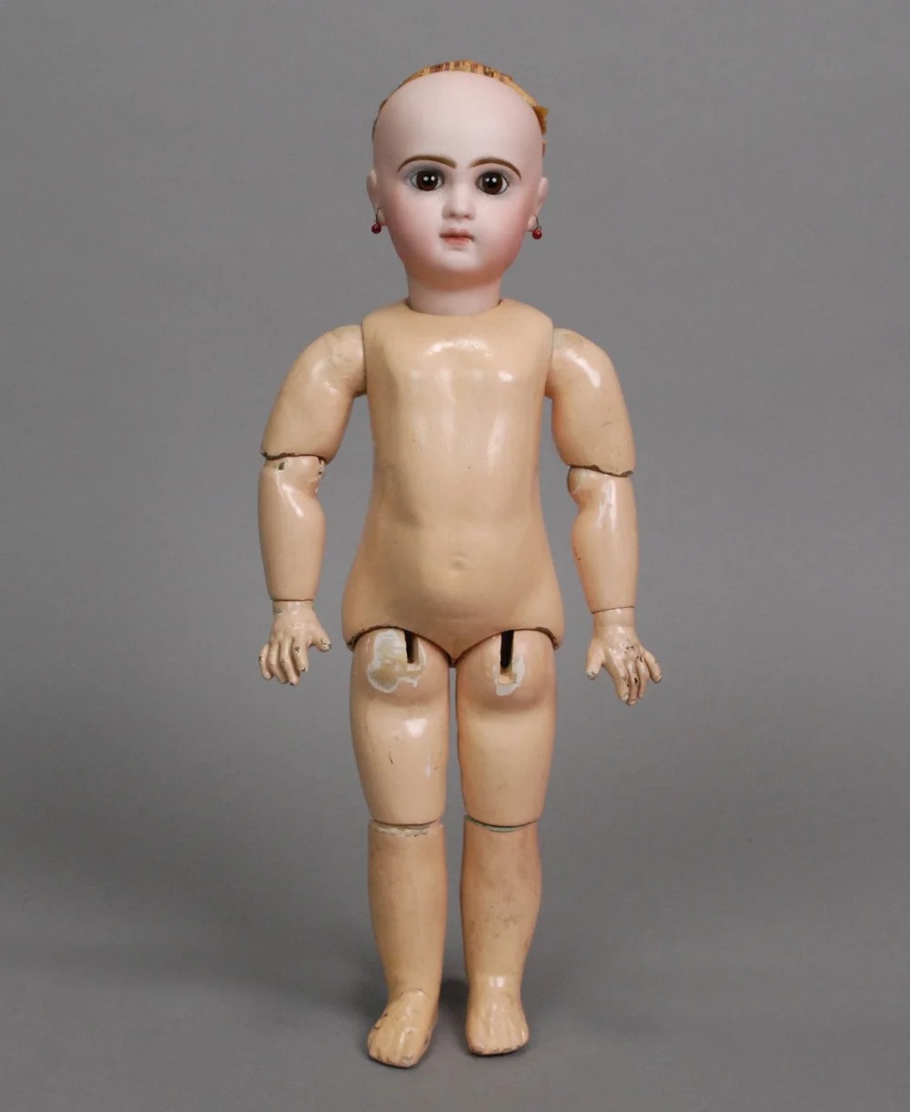 Bébé Jumeau 6 — Carmel Doll Shop