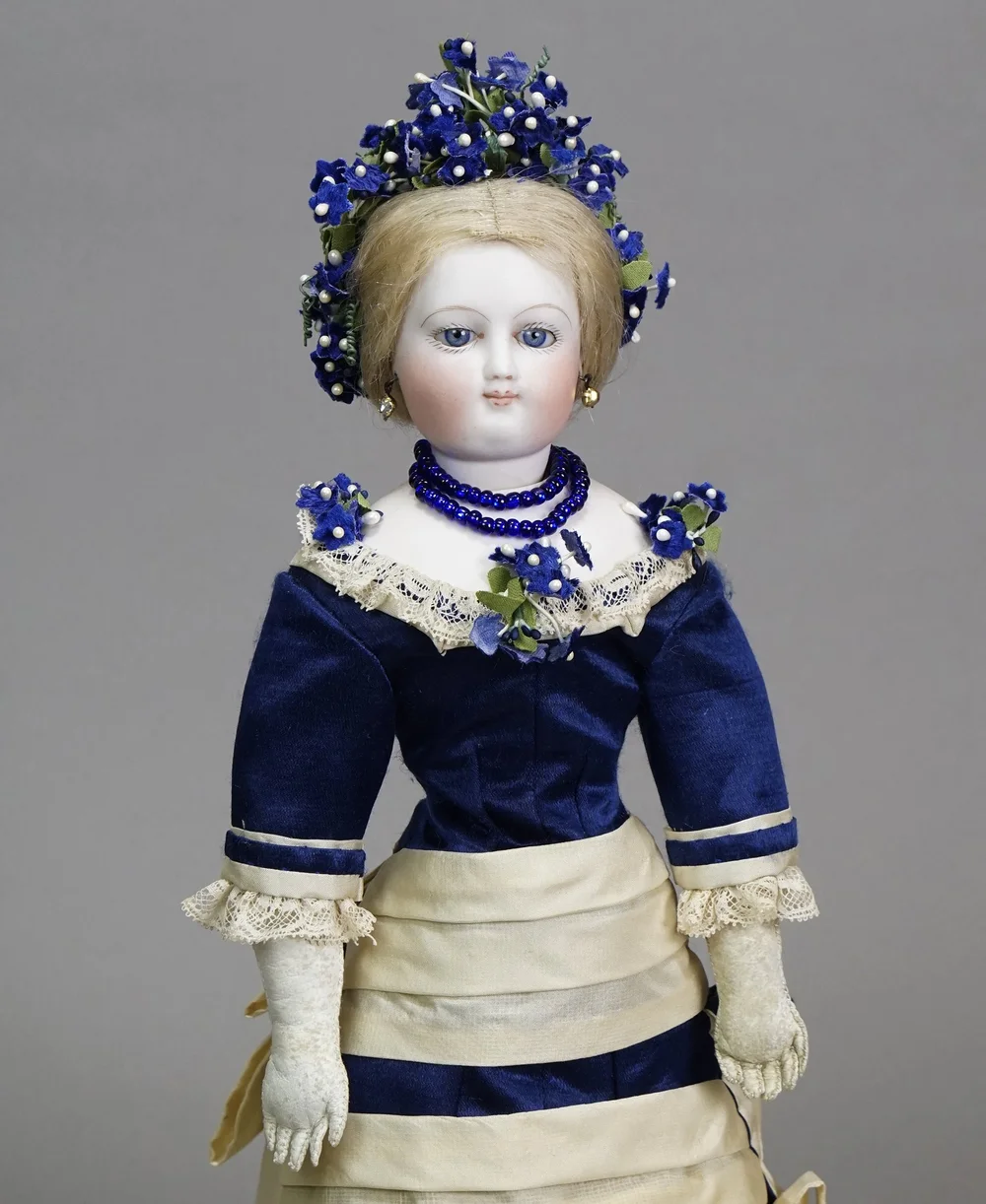 Casimir Bru Fashion in Size E  Carmel Doll Shop