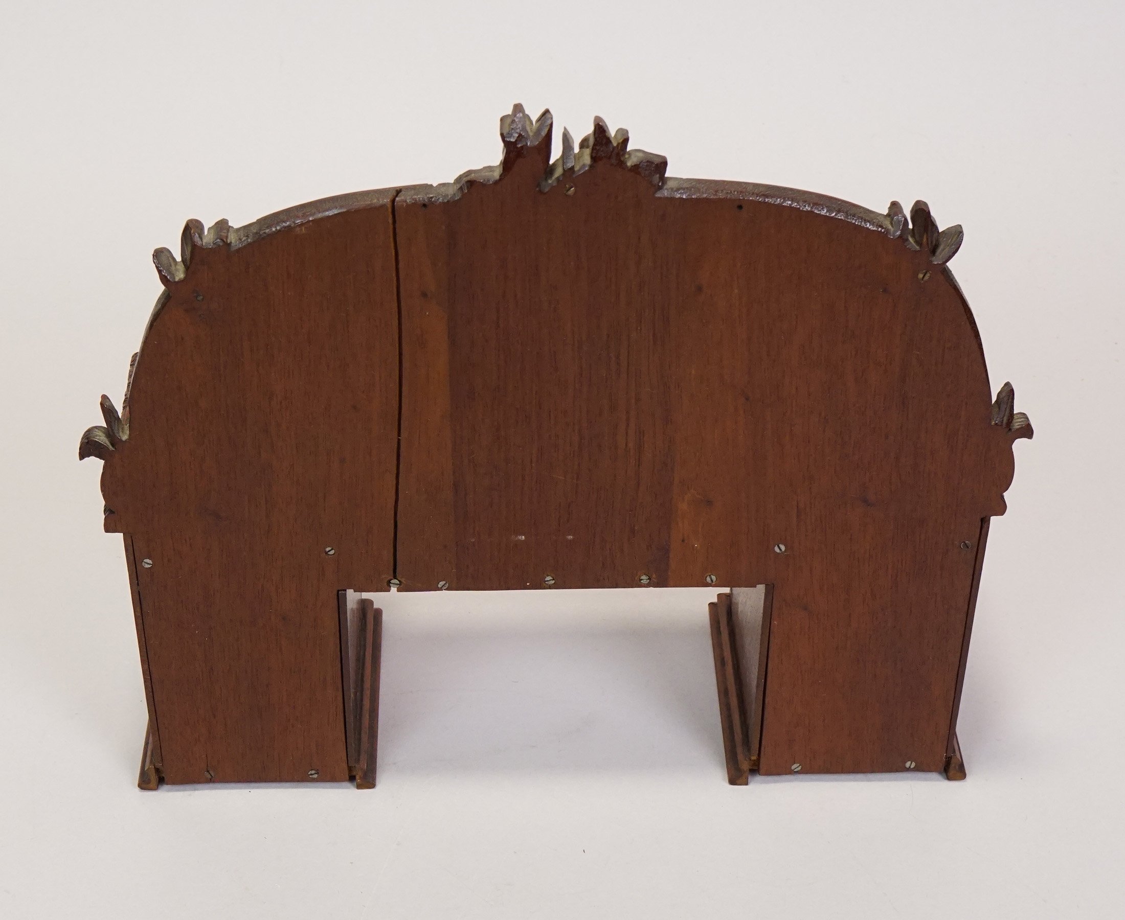 Furn-E-917-h.JPG