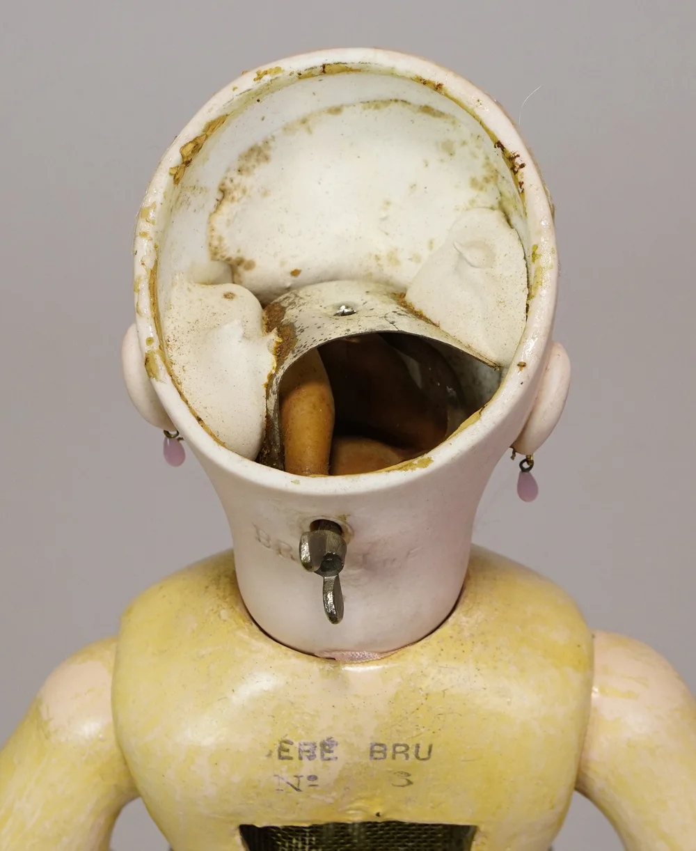 Bru Bébé Teteur 6 — Carmel Doll Shop