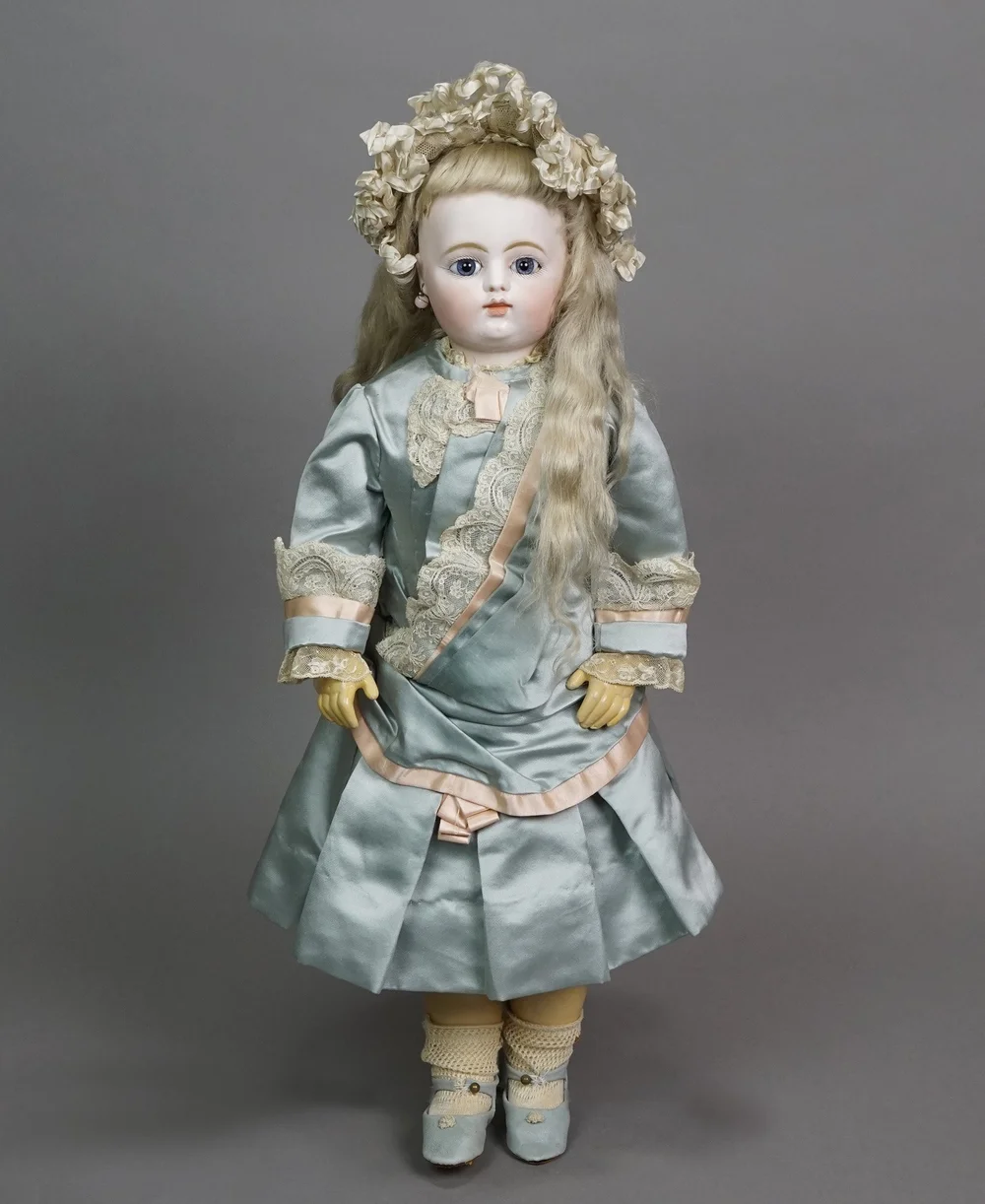 François Gaultier Bébé 9 — Carmel Doll Shop