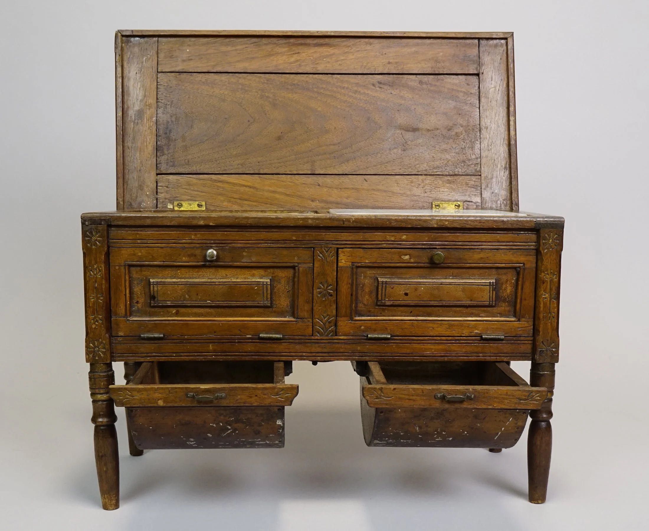 Furn-E-893-d.JPG