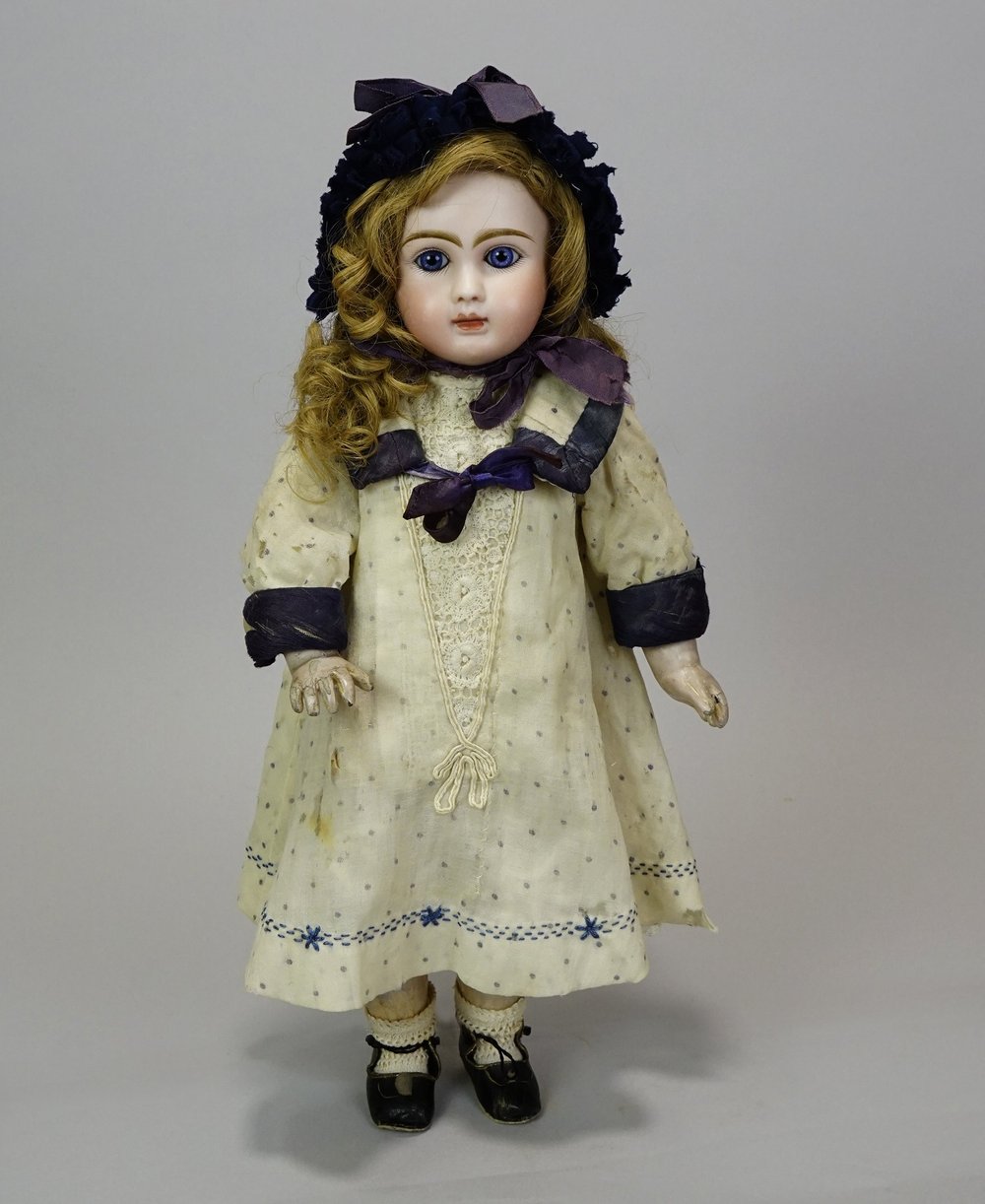 洋書 The Little Ones: French And German Dolls Bébé Steiner - Le Parisien — Carmel Doll Shop