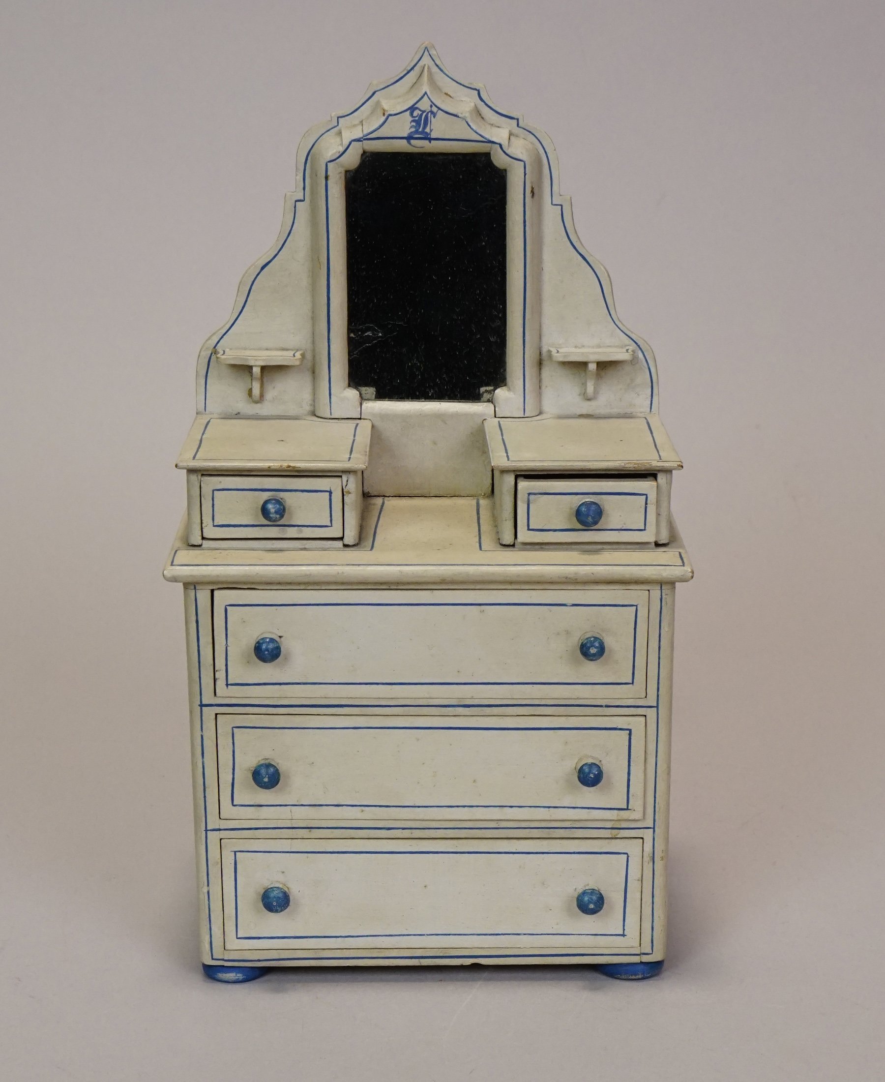 Furn-E-896-c.JPG