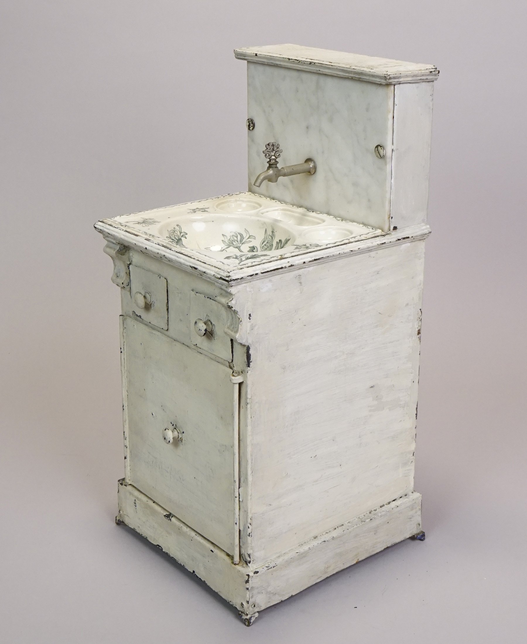 Furn-E-922-d.JPG