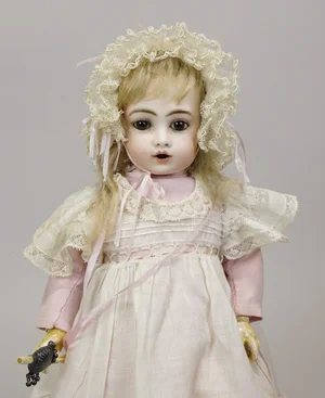 Bru Bébé Teteur 6 — Carmel Doll Shop