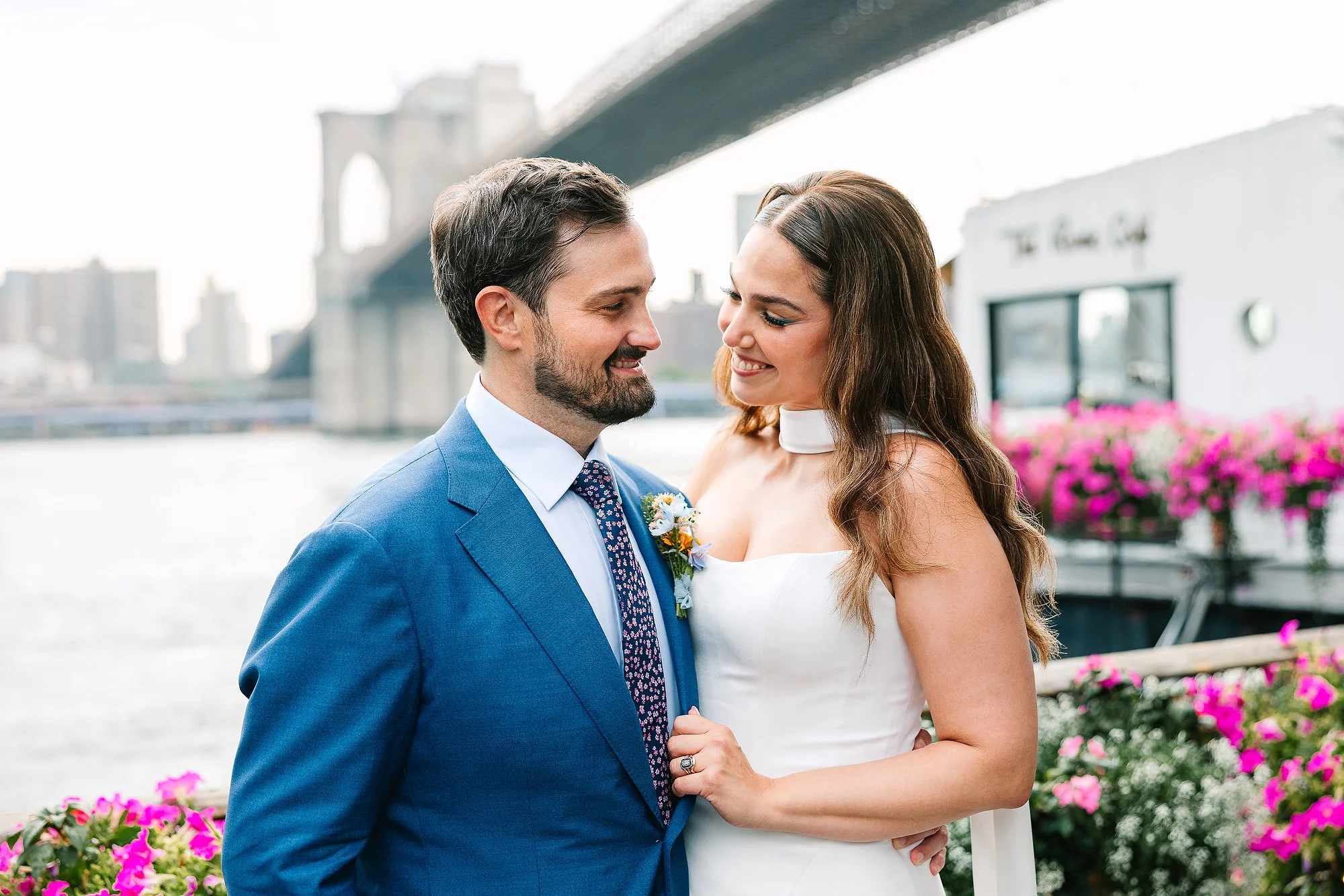 Leah & Ben at The River Café: A Colorful Summer Wedding Beneath the Brooklyn Bridge