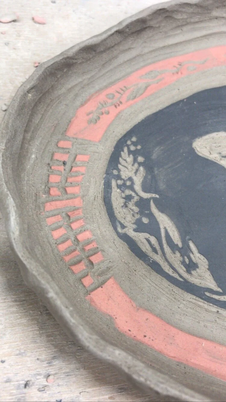 rosemary santoro portfolio clay sgraffito bee2.JPG